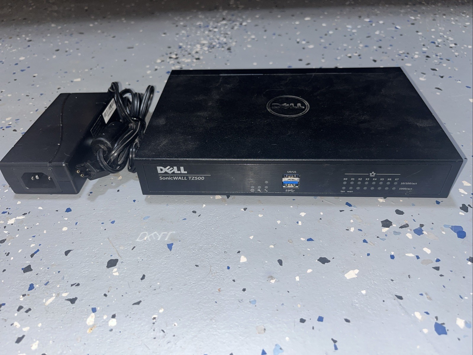 SonicWall TZ500 APL29-0B7 6x 1GbE RJ-45 Firewall -TRANSFER READY