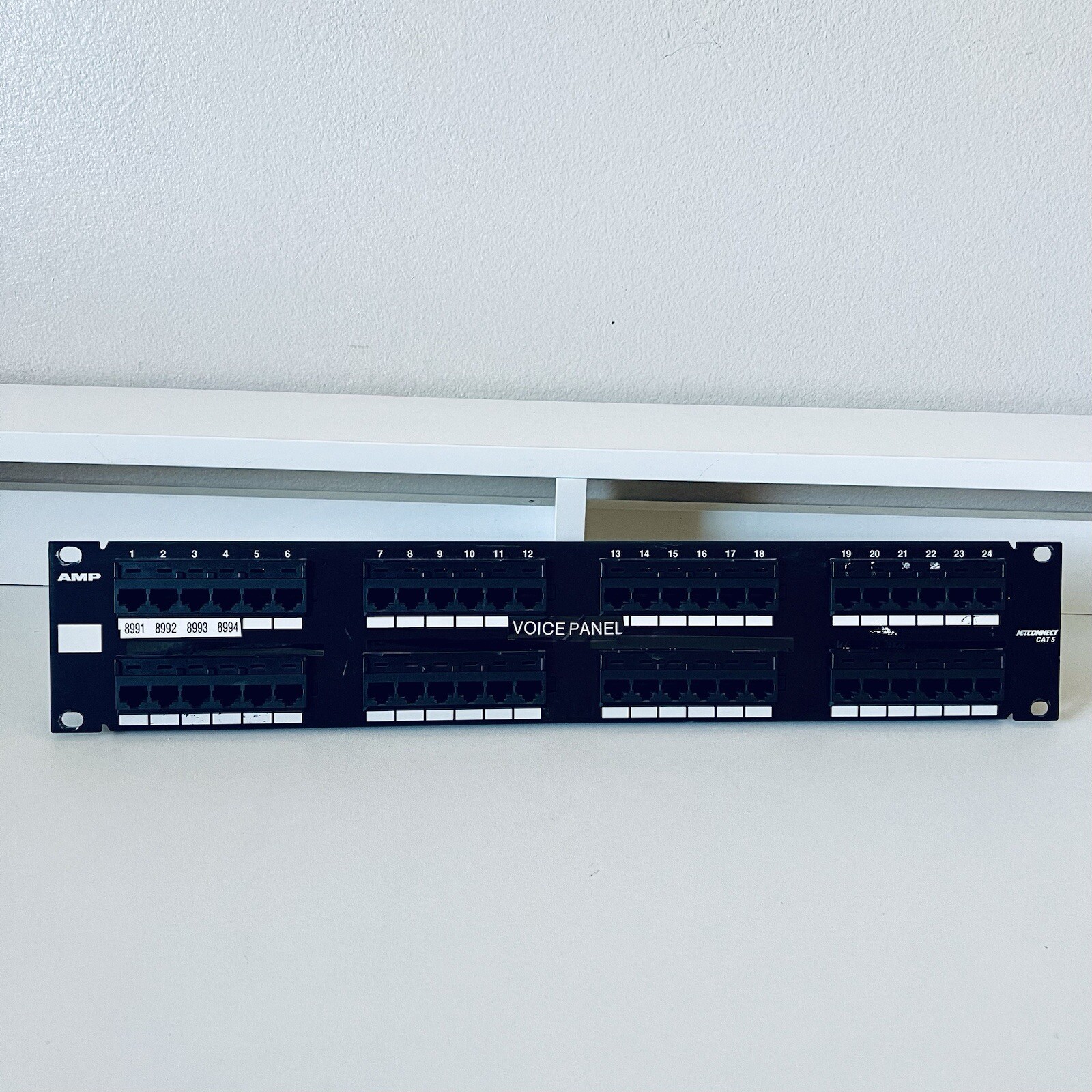 AMP 48 port patch panel - P/N 406331-1