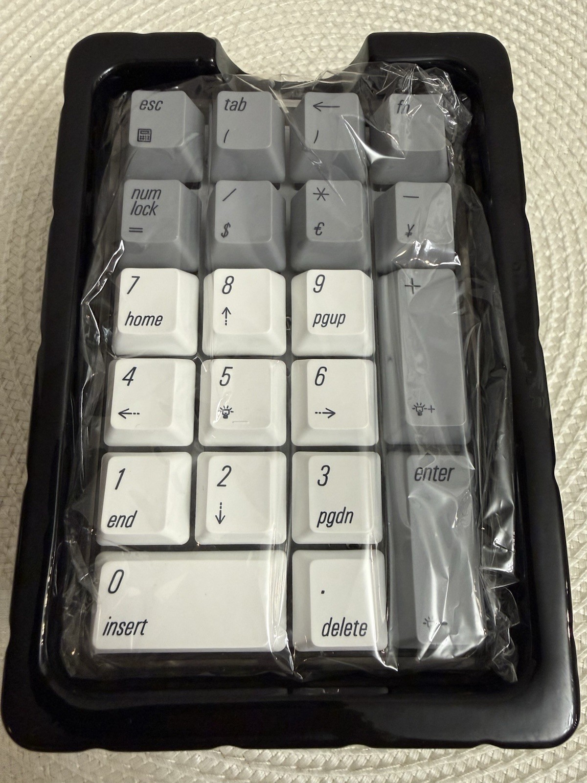 Magicforce Crystal 21-Key Mechanical Numeric Keypad V2 Cherry MX Blue Switches