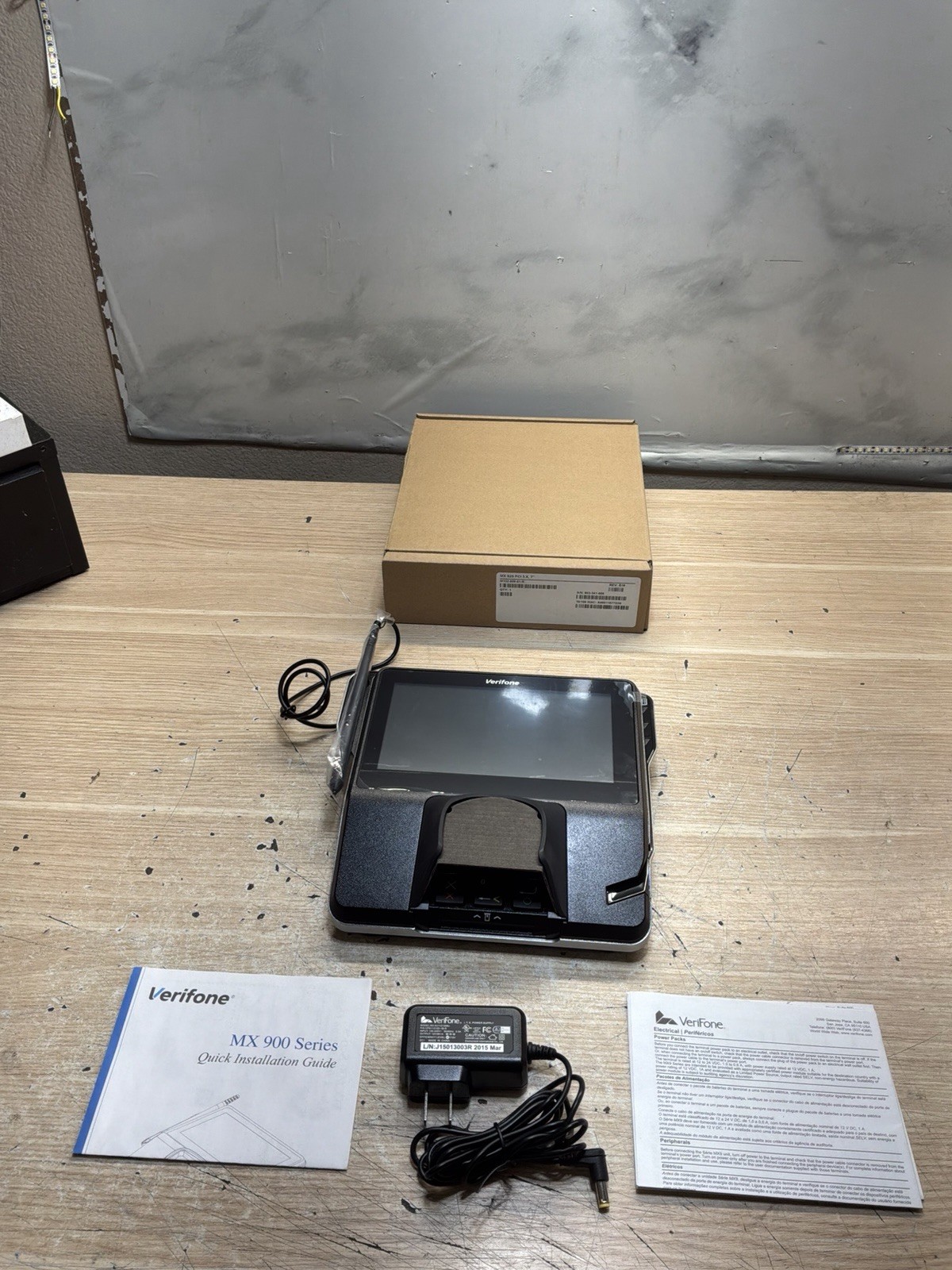 NEW Verifone Mx925 CTLS Multimedia Credit Card Payment  Term M132-509-01/JUA4031