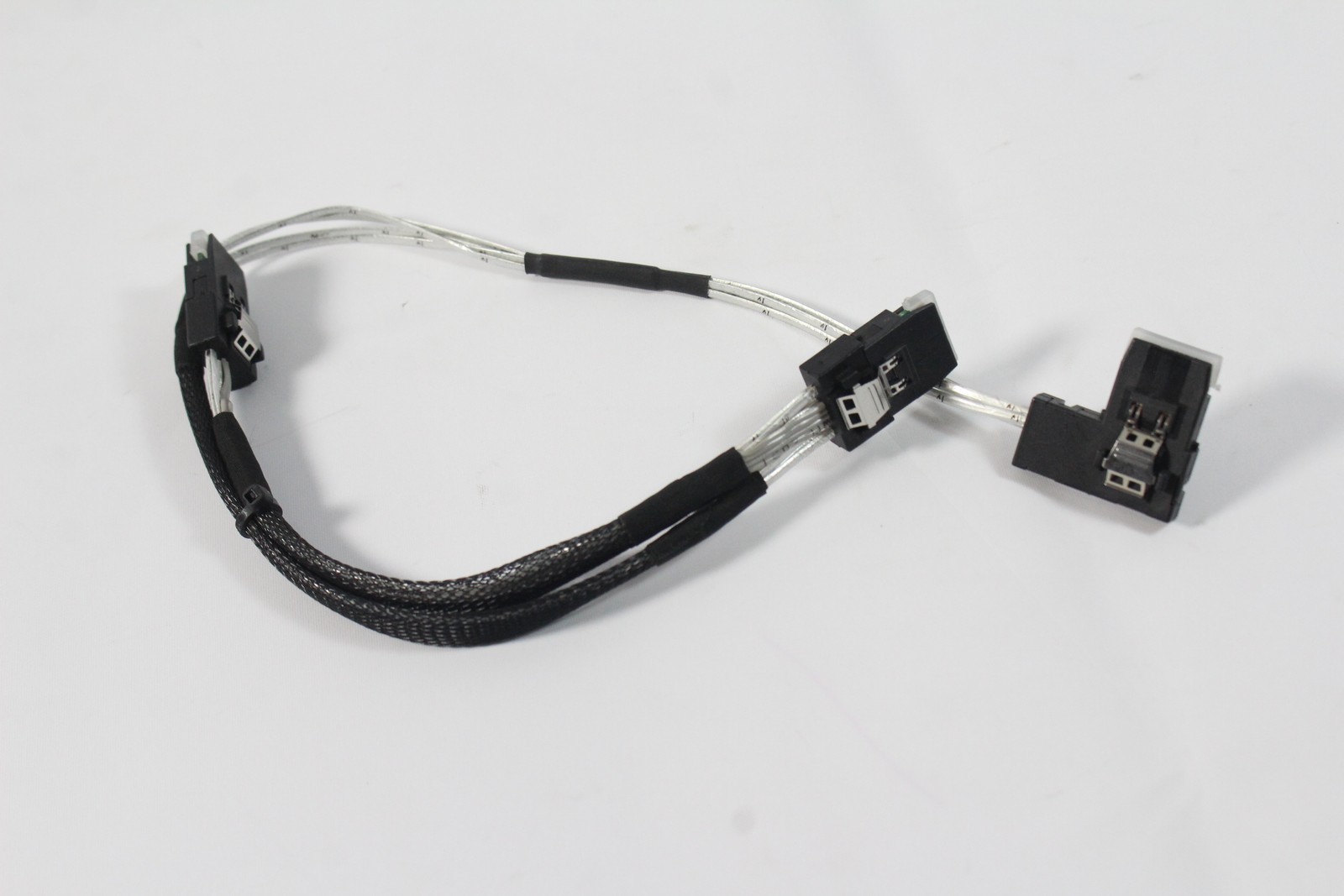 Dell SAS Cable C069M 2YC3T for PowerEdge R410 with SAS6i/R integrated controller