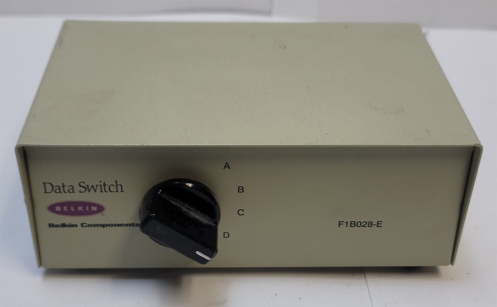 Belkin F1B028-E Data Switch , 4-Port , Parallel/Serial 25-Pin