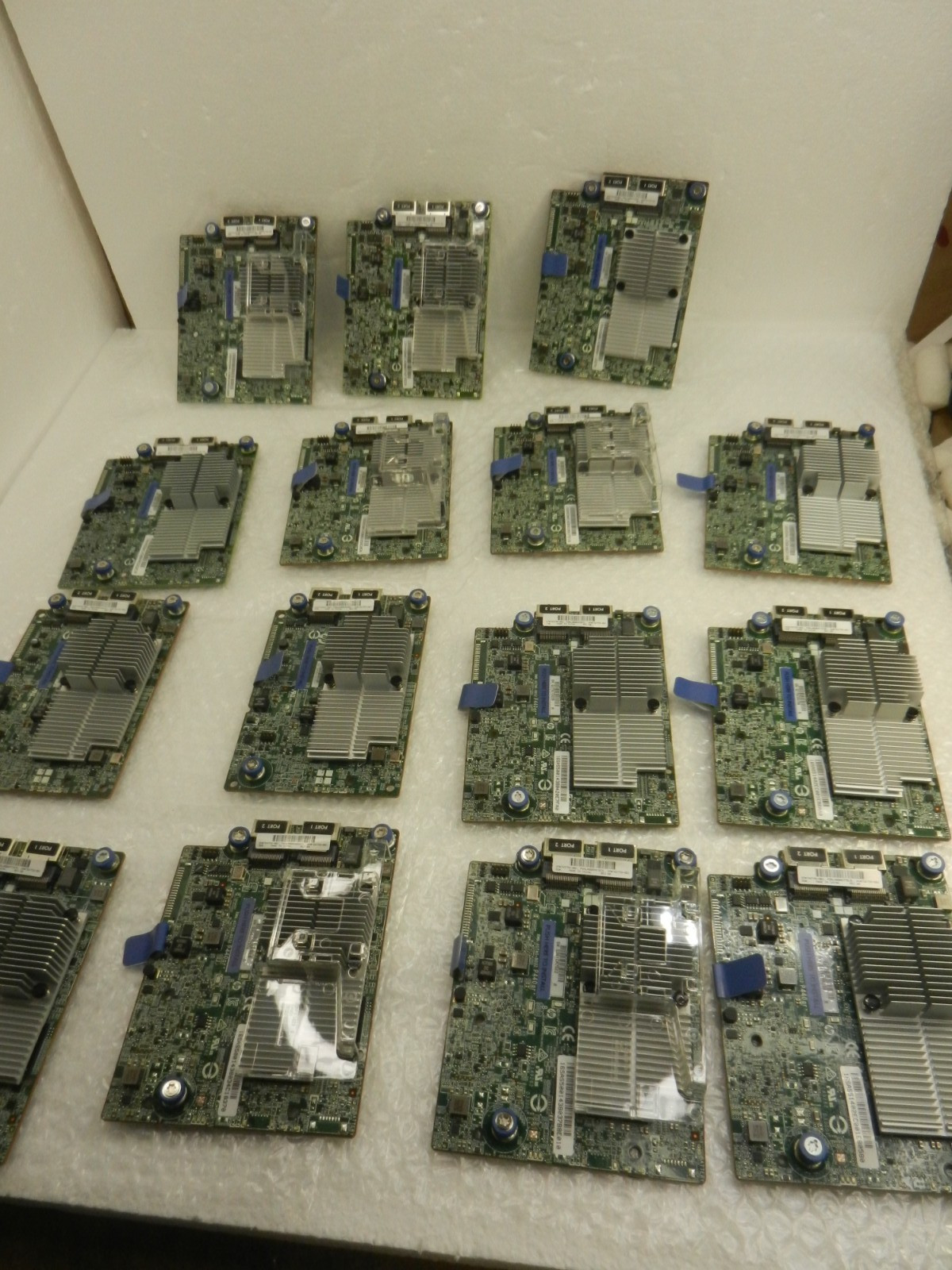 15X LOT - - 749796-001 HP SMART ARRAY P440AR/2GB SAS RAID CONTROLLER 726738-001
