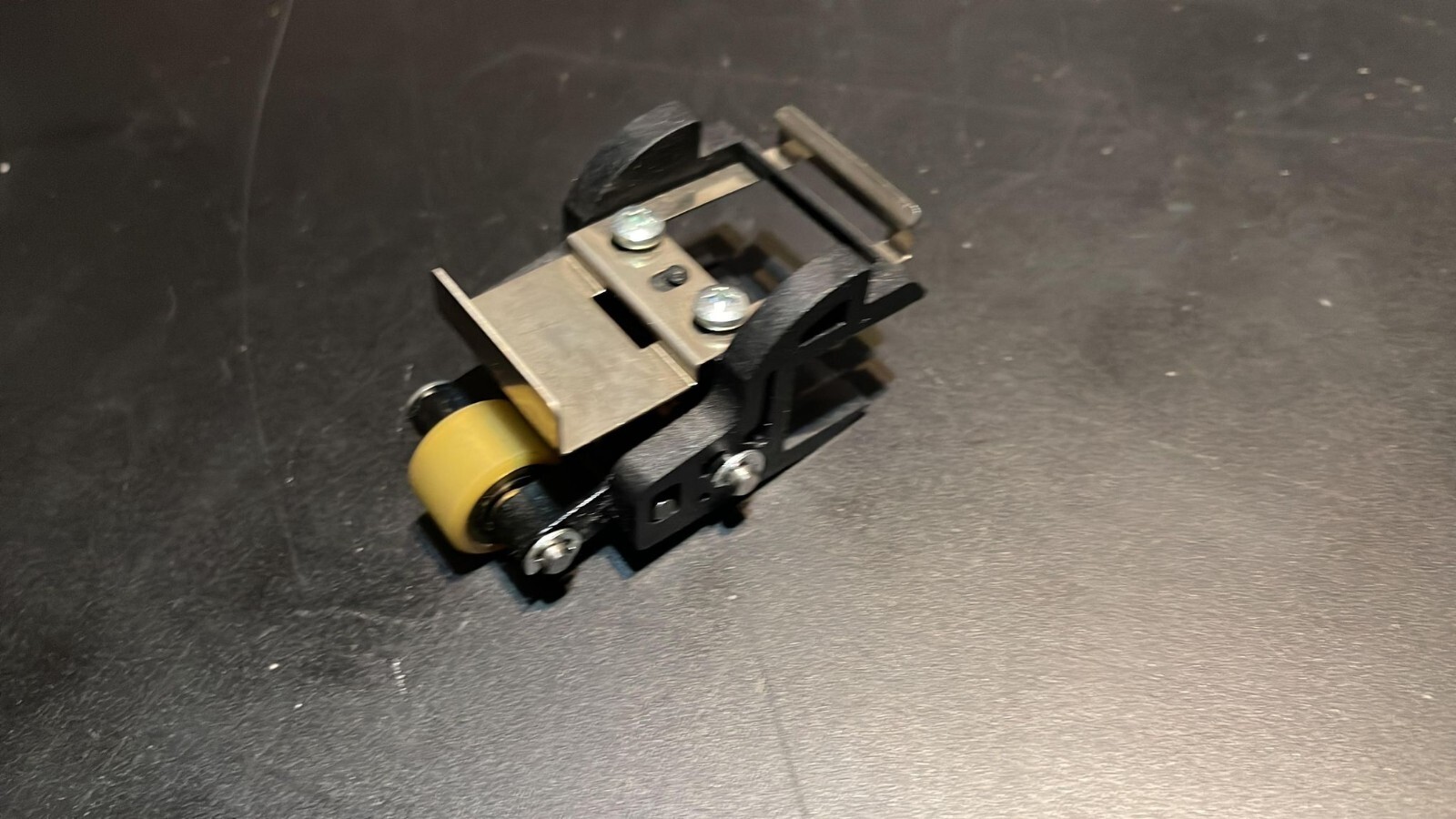 SALE Original ( ONE)  VP-540 Pinch Roller For Roland Printer. open box USA