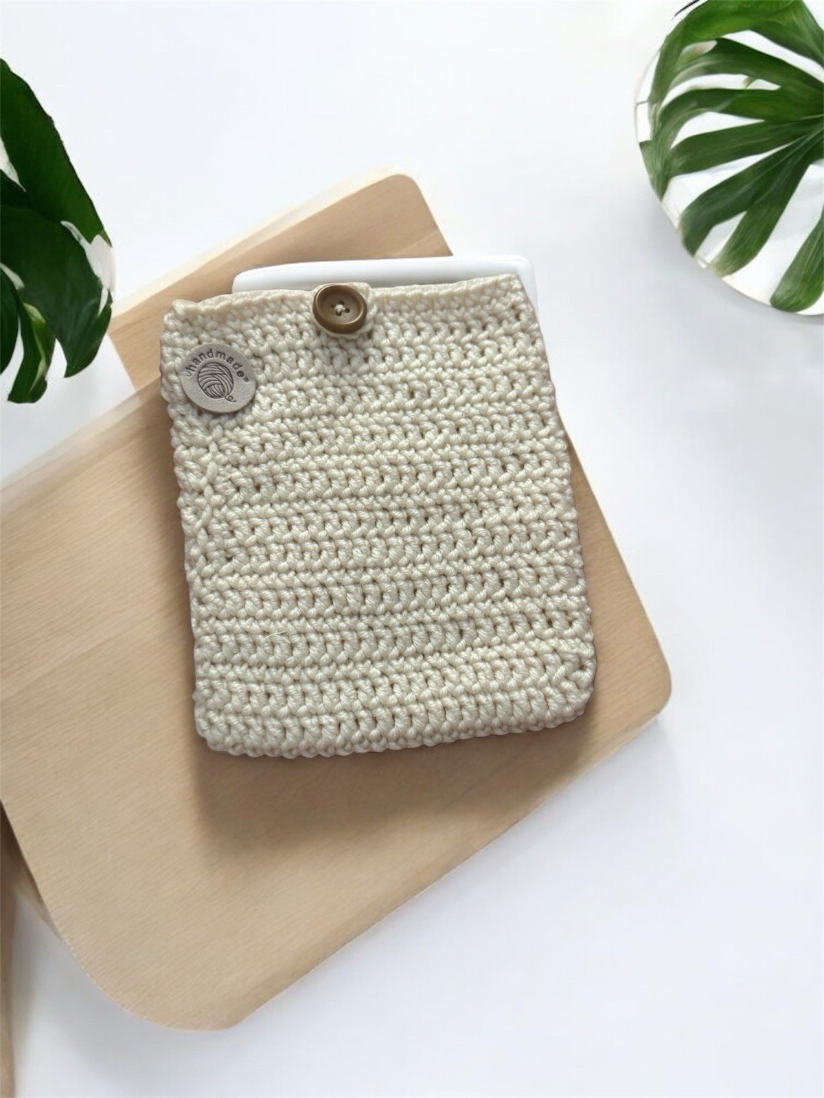 Handmade Crochet Kindle Cover.Soft and Durable Protective Case. Gift idea.