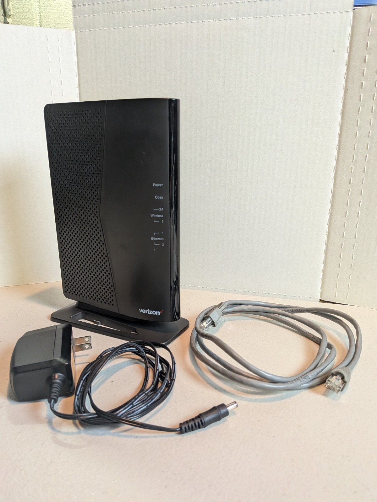 Verizon WCB6200Q Wireless Network Extender Actiontec Signal Booster w/ Cables