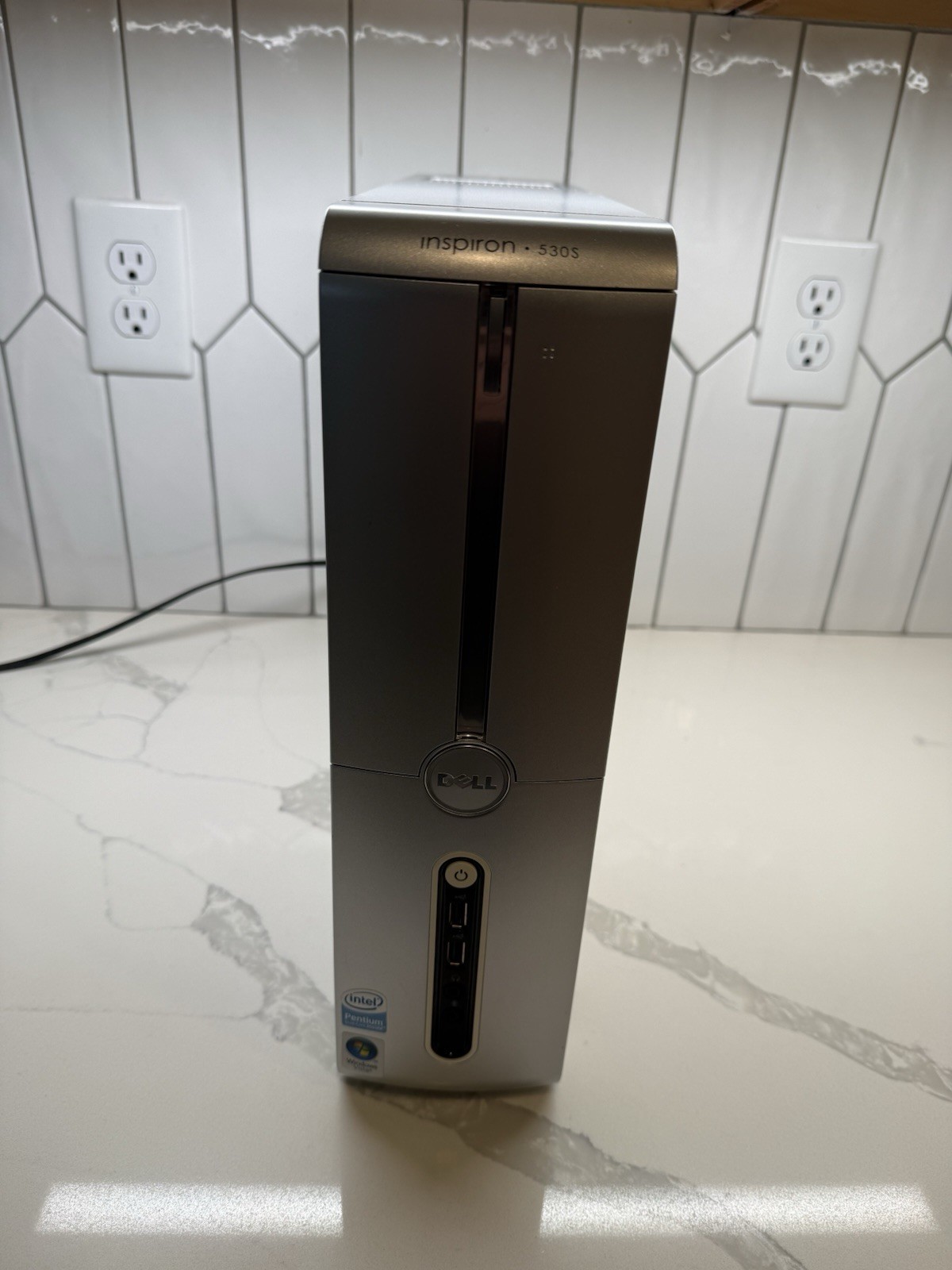 Dell Inspiron 530s Intel Pentium Dual - Windows Vista - Tower - 