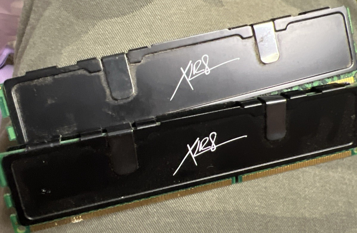PNY XLR8 8GB Kit (2x4GB) DDR3 1600 MHz Desktop RAM Memory 4GBH2X02E99927-16-H