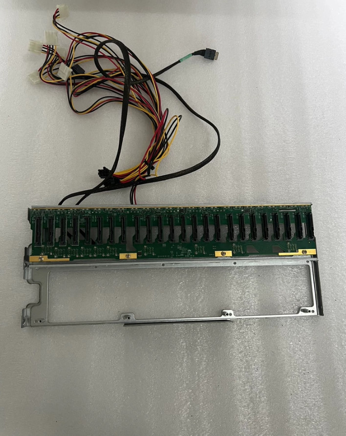 SuperMicro BPN-SAS3-216A-N4 2.5'' 24 Bay SAS NVMe Hybrid Backplane w/cables+cage