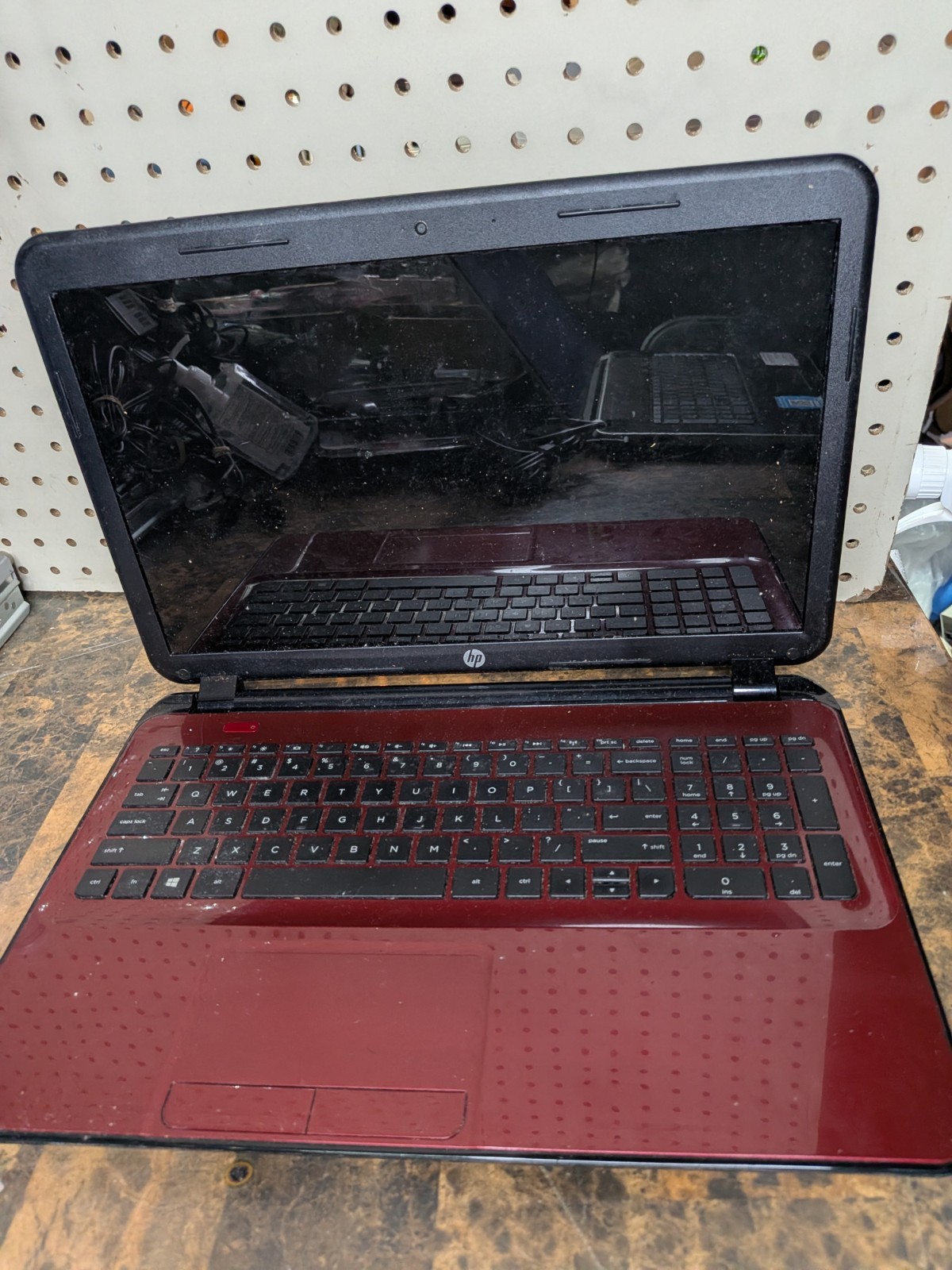 *For Parts* HP 15-d074nr Notebook PC - 2014 - Windows 8