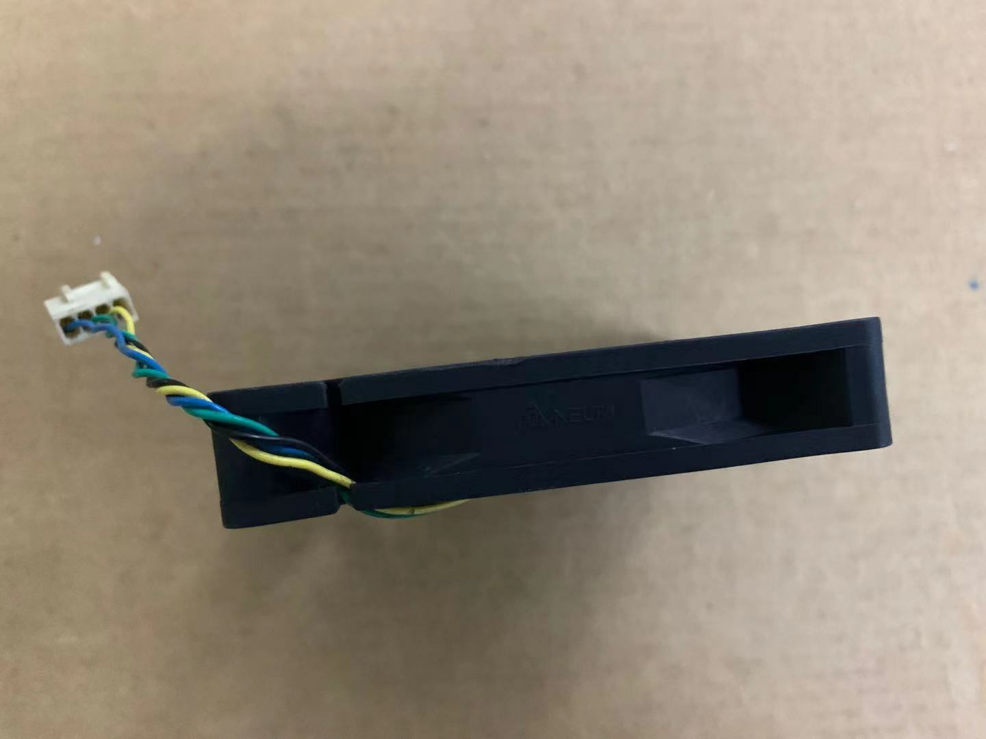 1pcs Delta DC BRUSHLESSBS EFC0812DB 8015 12V 0.50A 8CM PWM 4pin fan 80*80*15MM