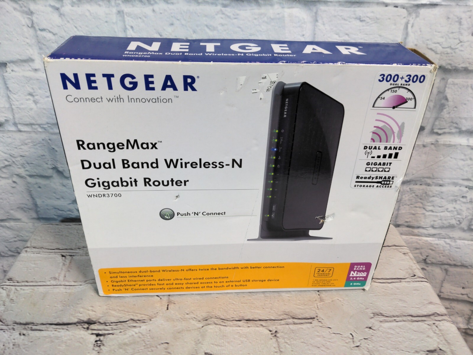 NETGEAR Dual Band 4-Port RangeMax Gigabit Wireless N300 Router #WNDR3700 b6
