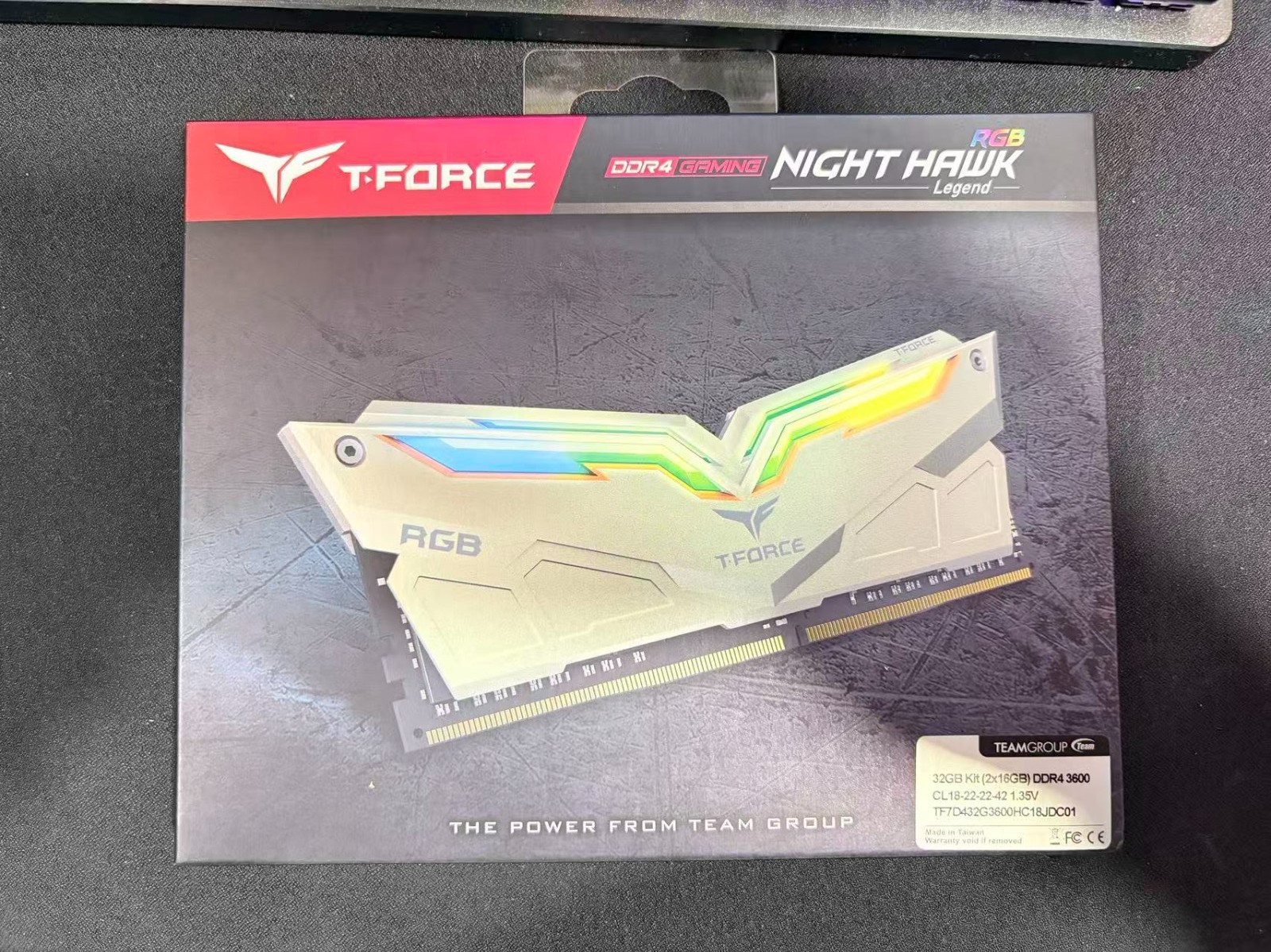 Team Group T-force rgb ddr4 32gb 3600 MHz (PC4-28800)  TF7D432G3600HC18JDC01