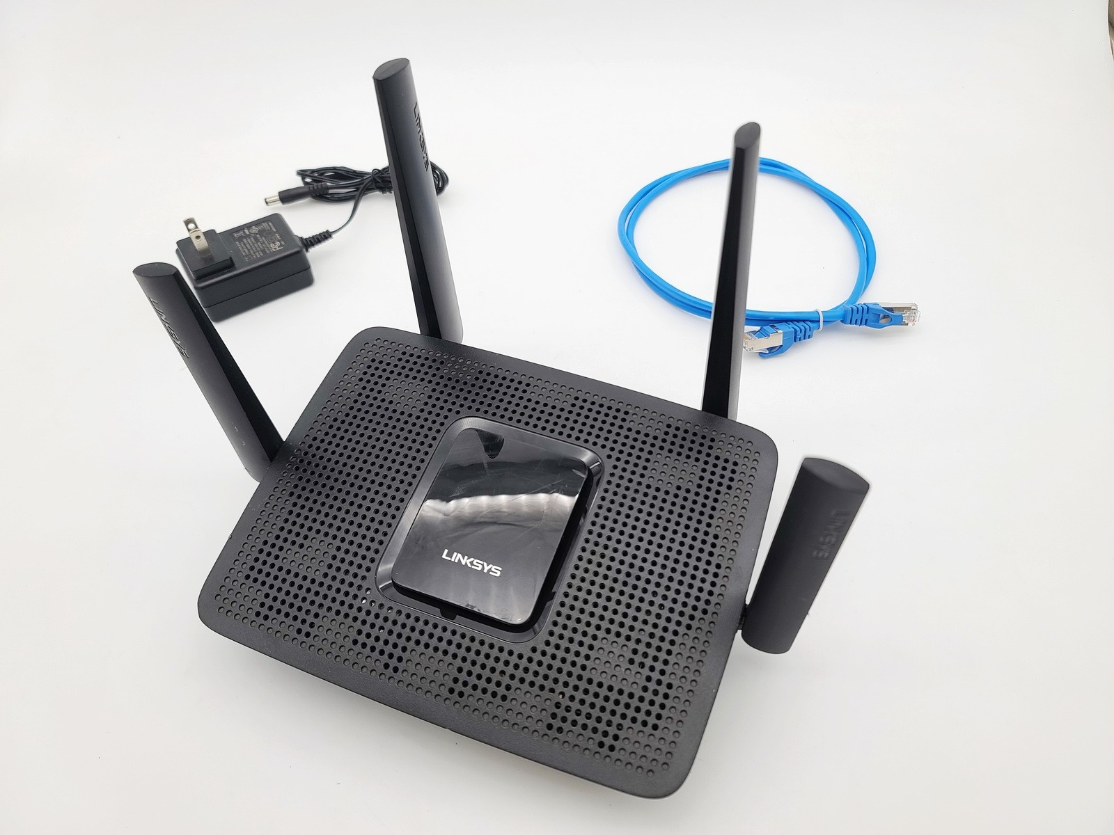 LINKSYS MR9000 MAX-STREAM TRI-BAND AC3000 WI-FI 5 GIGABIT WIRELESS ROUTER