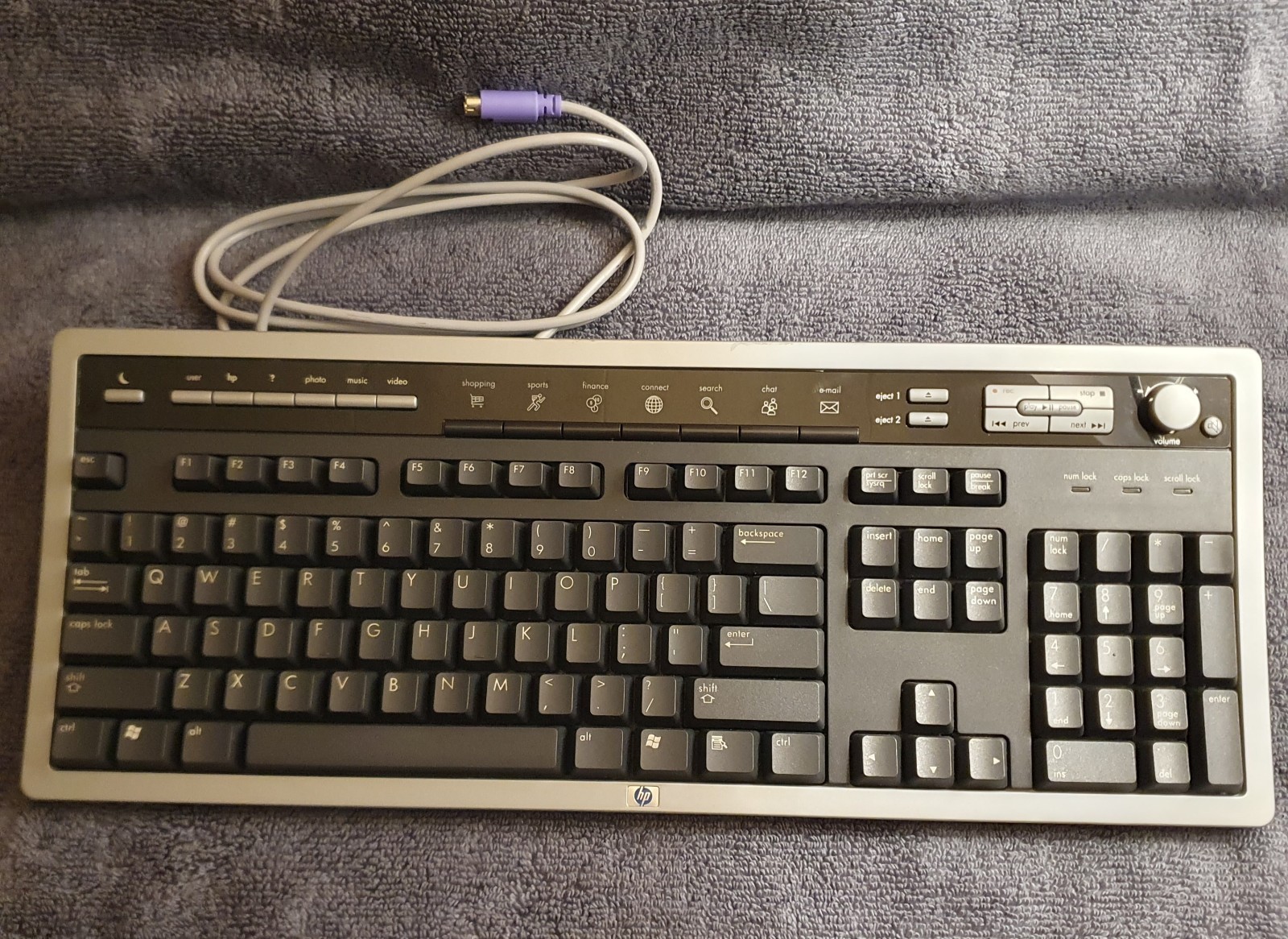 HP Hewlett-Packard PS/2 Multimedia Keyboard Wired Model 5209