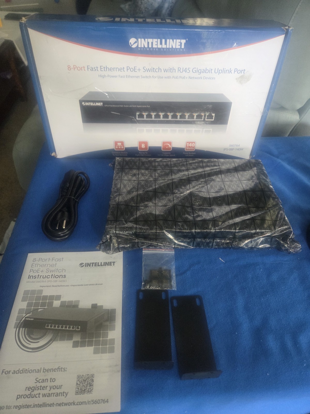 New Full 8Port PoE Ethernet Office Network RJ45 Switch, Intellinet 560764 -V2