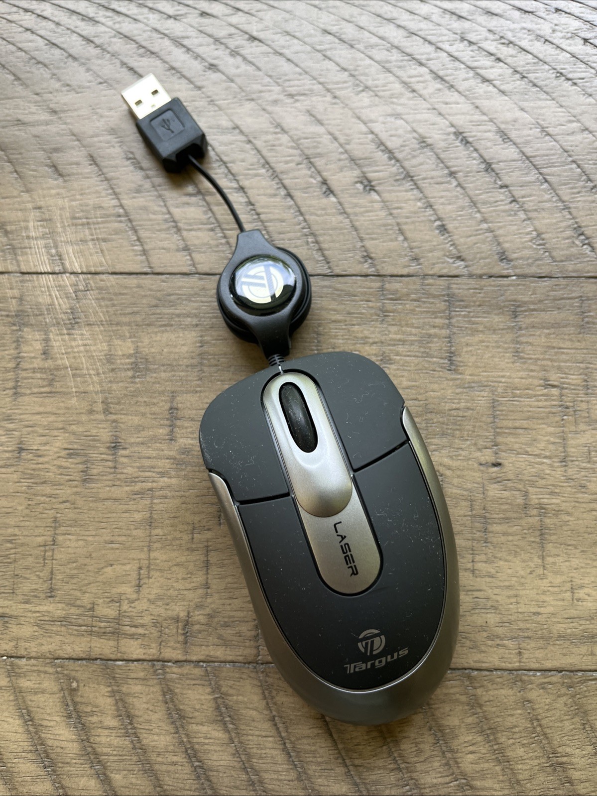 Targus Ultra-Mini Retractable Optical Mouse AMU18US