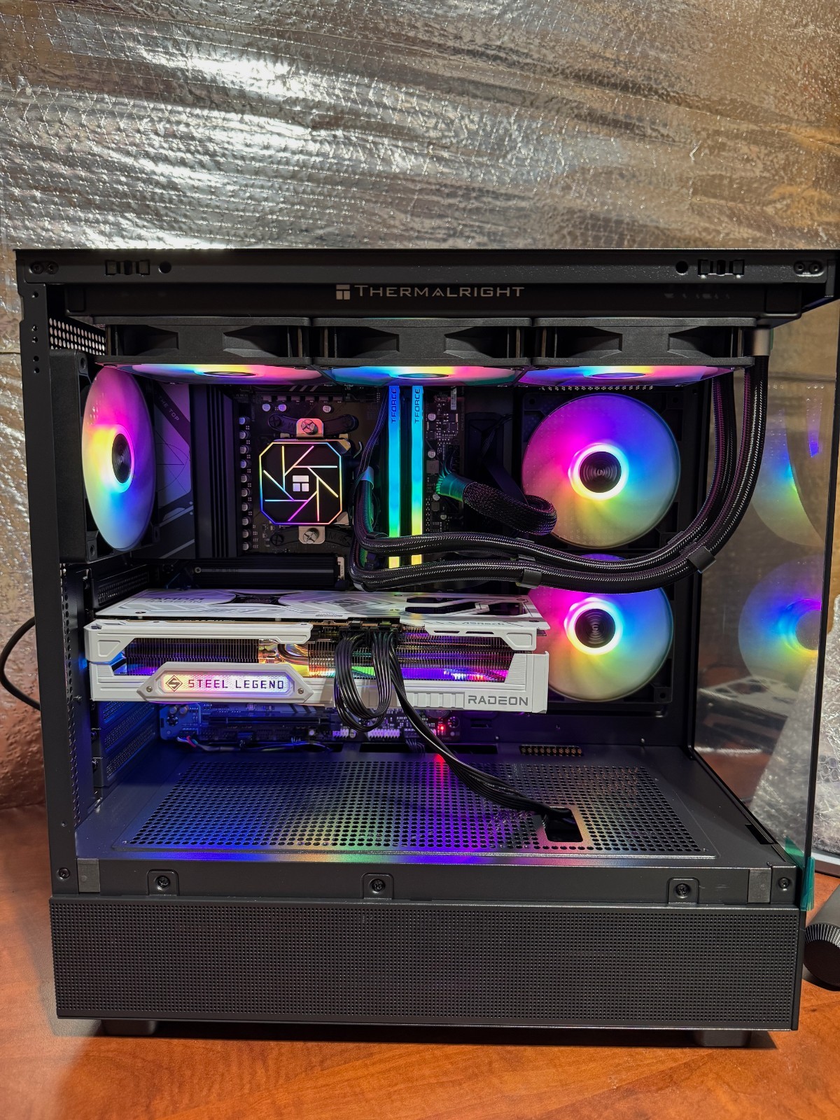 Gold Gaming PC - AMD Ryzen 9800X3D, RX 9070XT 32GB RAM, 1TB SSD, 850W