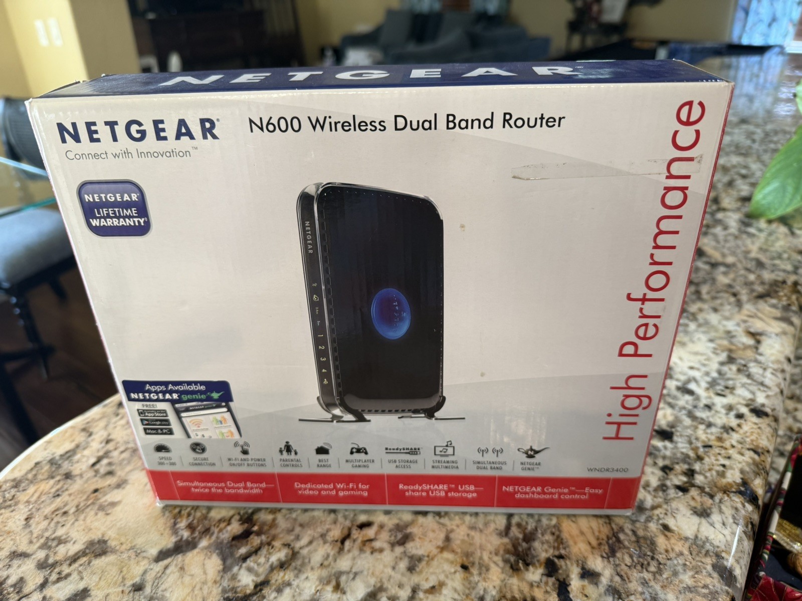 NEW NETGEAR N600 Dual Band Wi-Fi Router (WNDR3400)