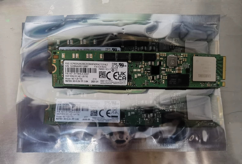 SAMSUNG 1.92TB M.2 22110 PCIe NVME SSD PM983 DCT MZ-1LB1T90 MZ1LB1T9HALS-00007
