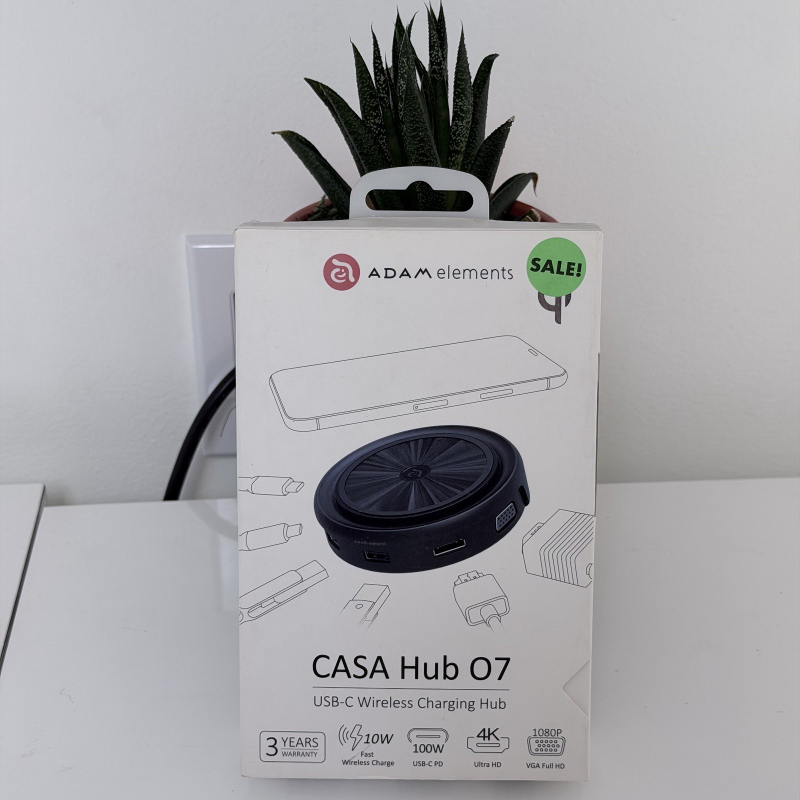 New ADAM elements CASA Hub 07 USB-C Wireless Charging Hub AAPADHUB07BK