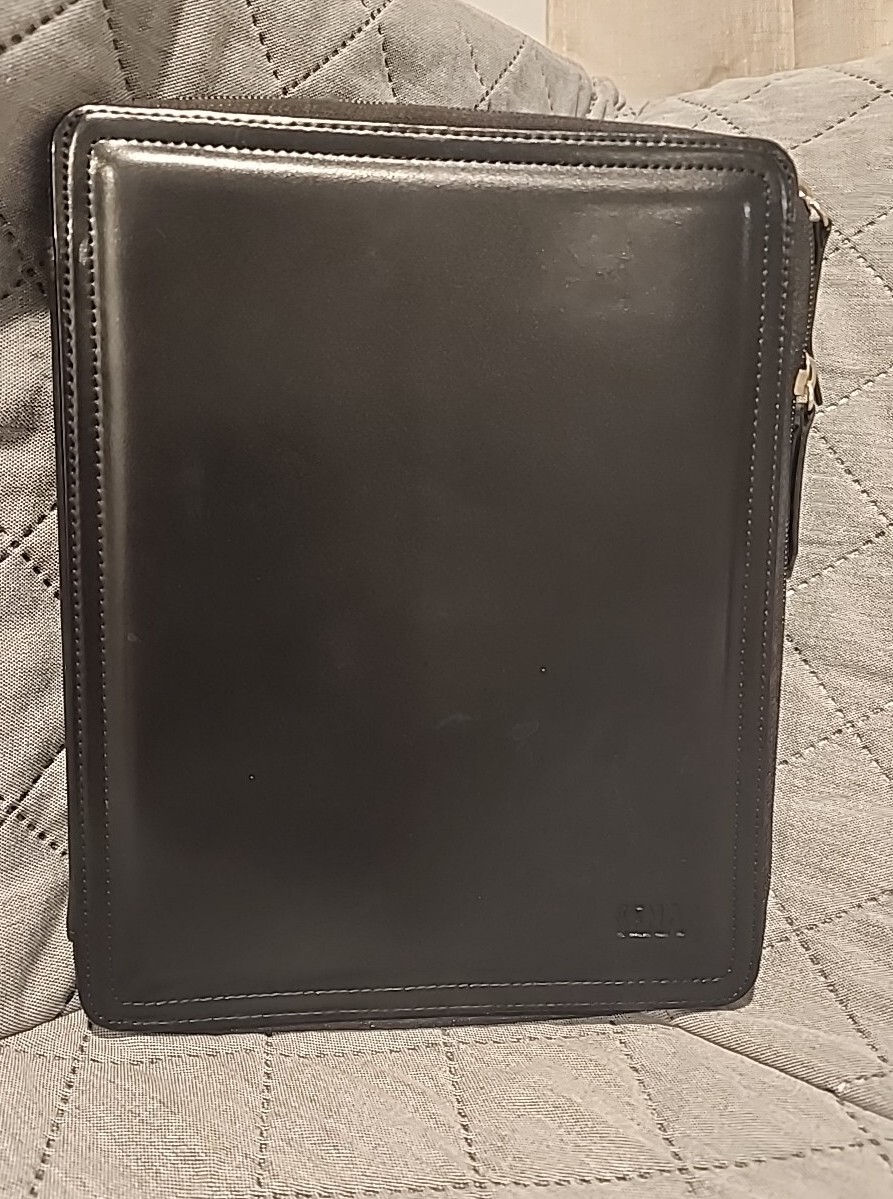 Sena ZipBook Black Genuine Handcrafted Leather Case for iPad  - Black 