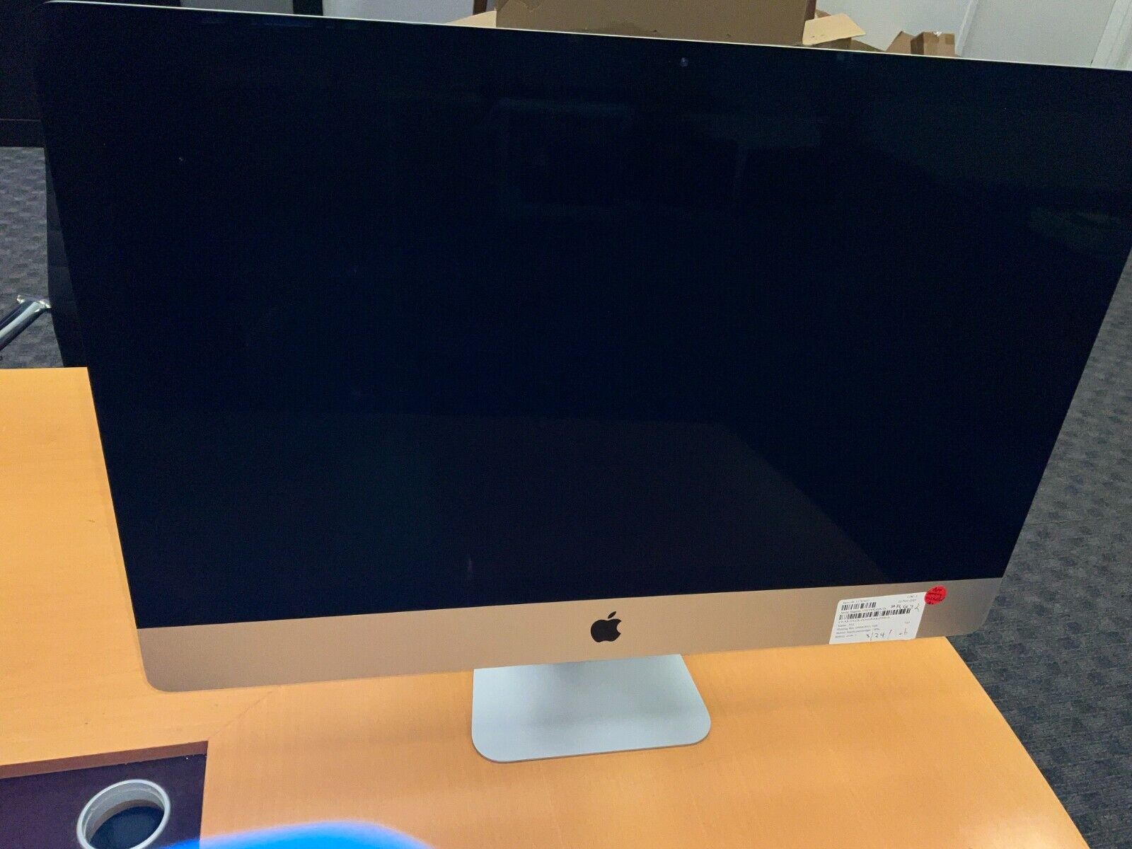 (NO CAMERA) Apple iMac with 27in Retina 5K display 1TB , Intel Core i5 8th Gen