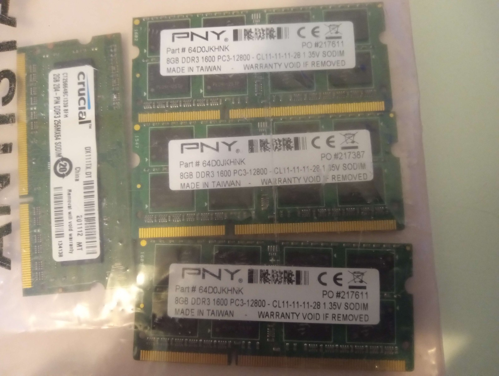 3x PNY 8GB DDR3 PC3-12800 1600MHz Laptop RAM 64D0JKHNK + Crucial 2GB 204PIN DDR3