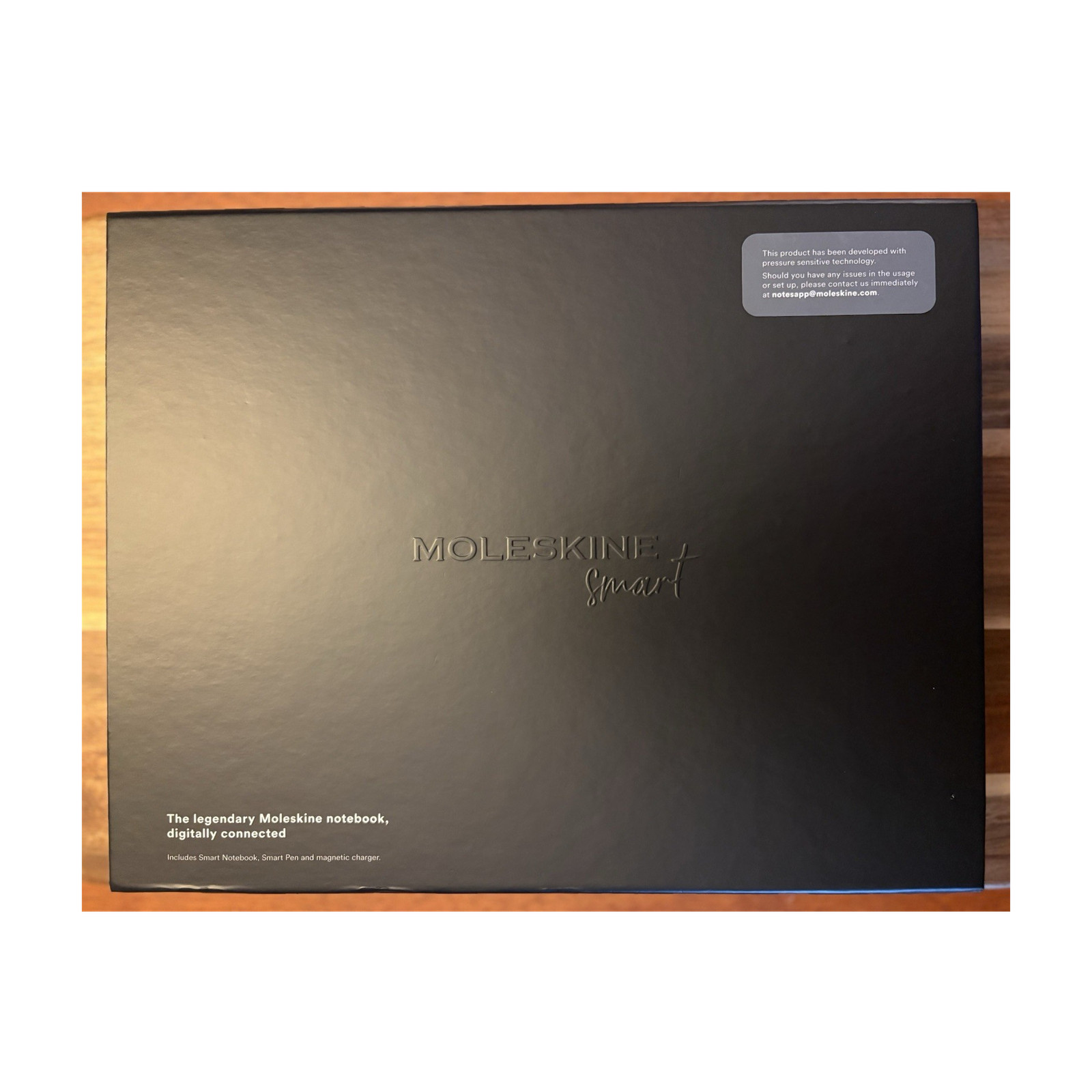 BRAND NEW Moleskine Smart Writing Set Smart Notebook  with Smart Pen & Charger
