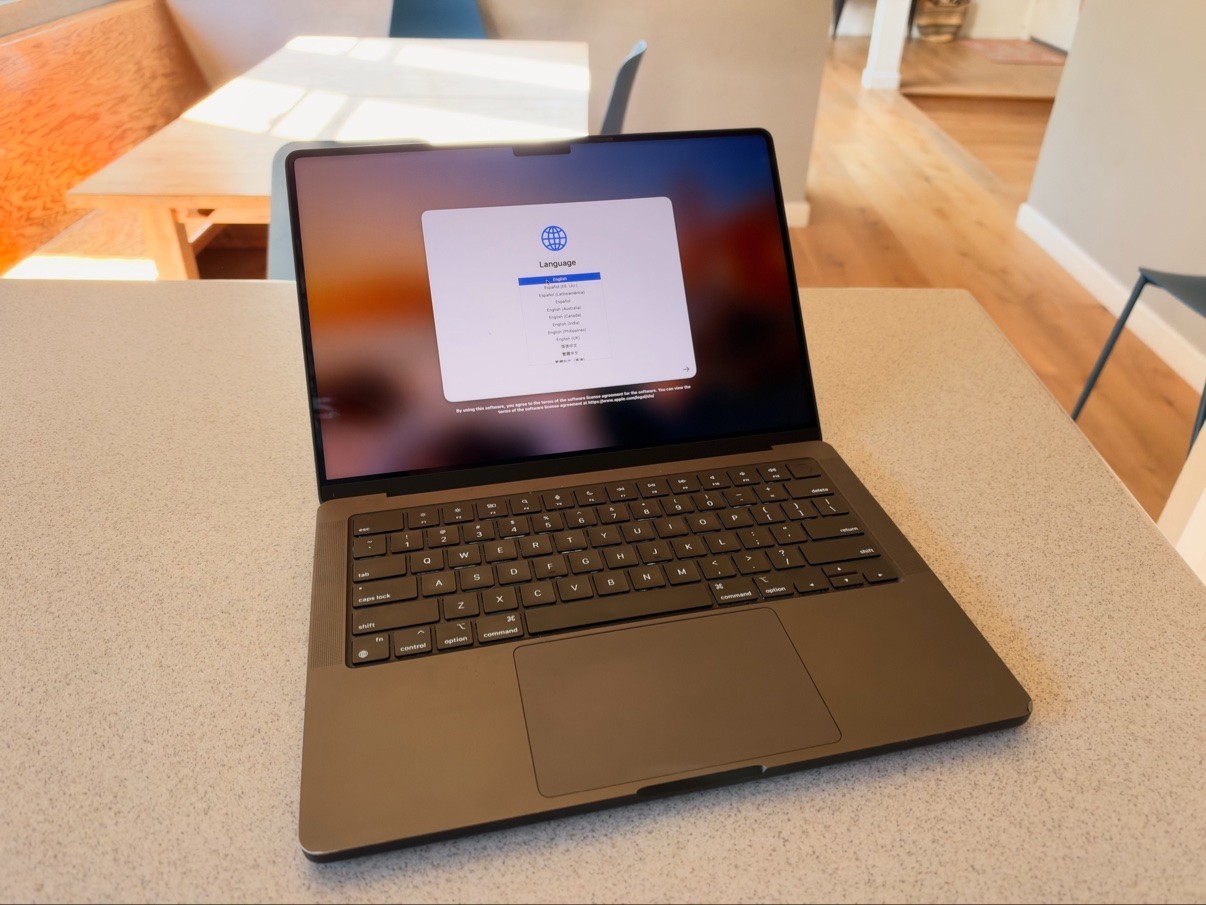 MacBook Pro 14" M3 Pro 18GB 512GB Space Black A2992 Fully Reset