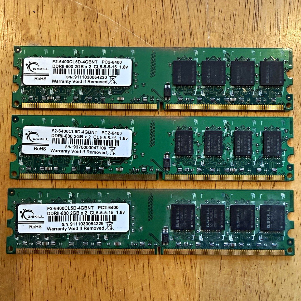 G.SKILL 6GB 3x2GB DDR2-800 PC2-6400 CL5 Desktop RAM F2-6400CL5D-4GBNT