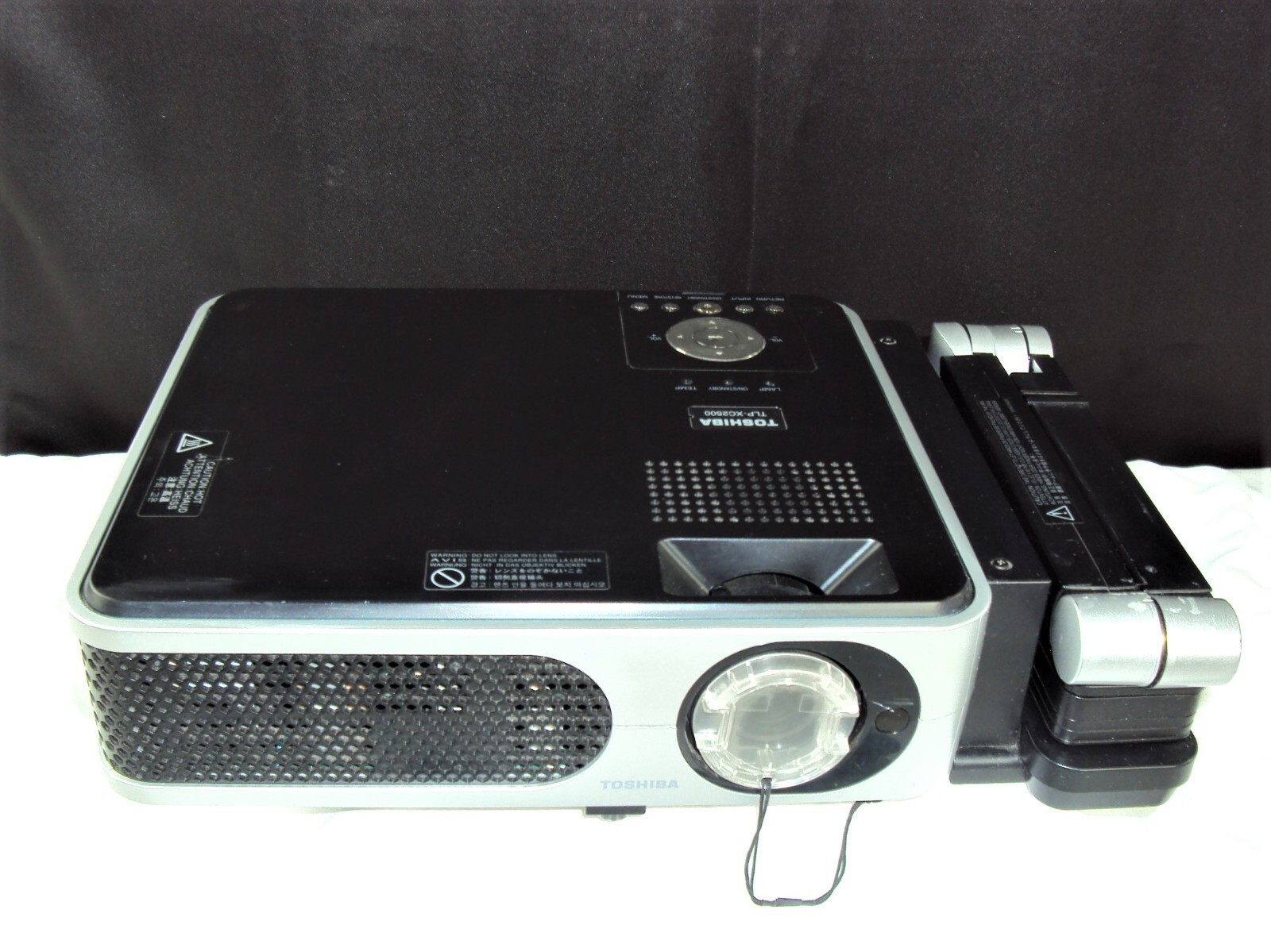 TOSHIBIA TLP-XC2500A 3LCD XGA CONFERENCE ROOM LCD PROJECTOR GRADE "A" CONDITION