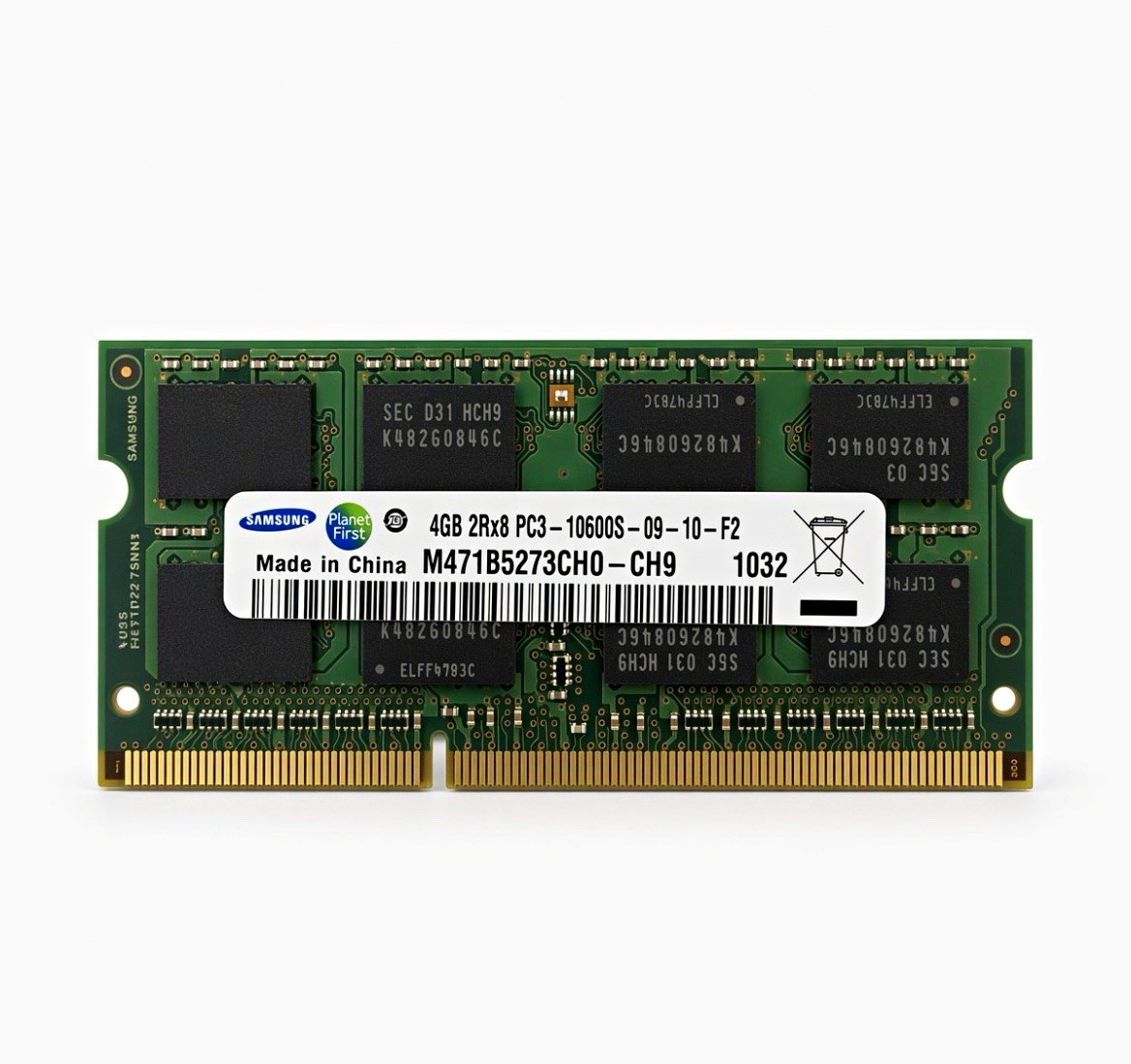 Samsung 4GB DDR3 SO-DIMM 204-Pin PC3-10600S Non-ECC RAM M471B5273CH0-CH9