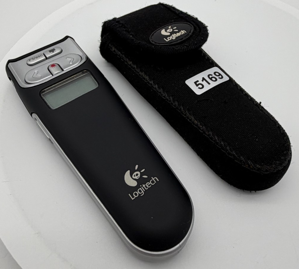 Logitech Professional Wireless Presenter Remote Laser Pointer + USB
