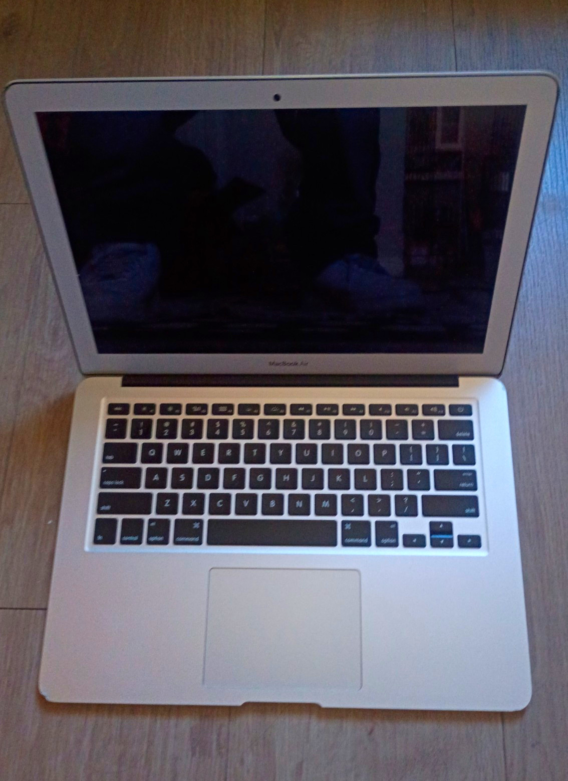 LOCKED Apple MacBook Air 13" Silver 2017 i5 5th Gen 8GB RAM 128GB SSD
