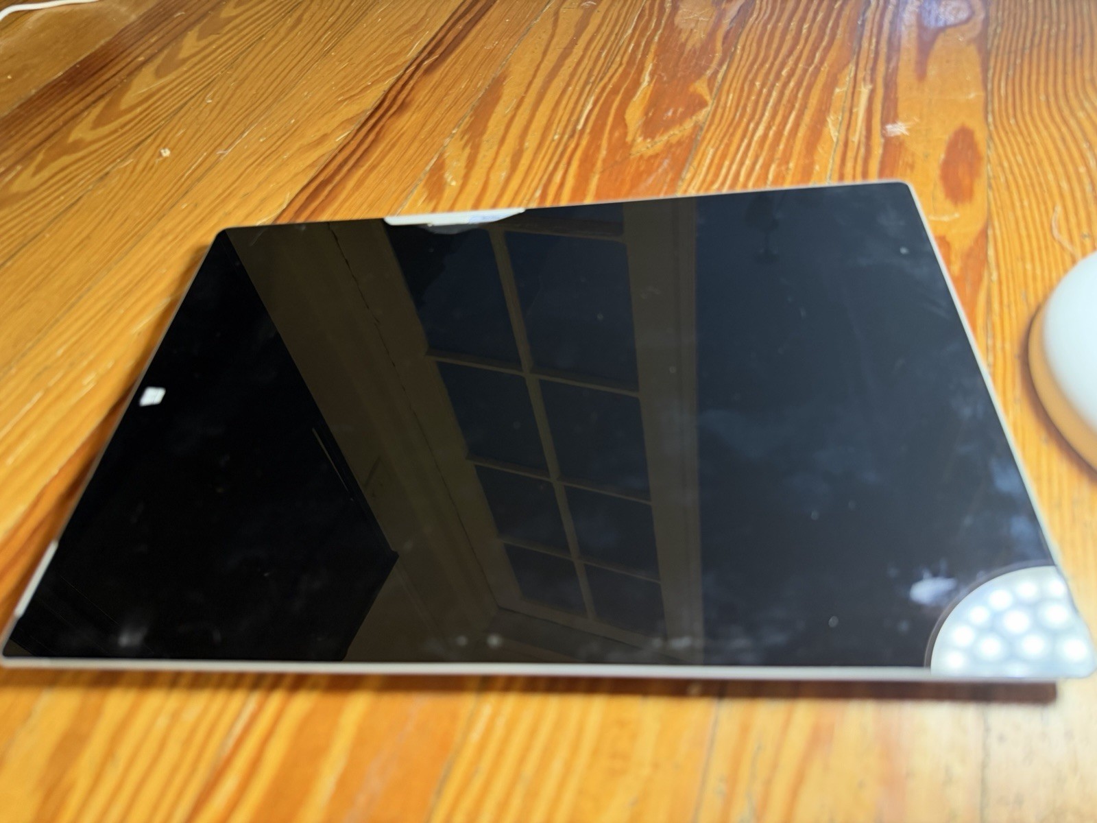 Surface Pro 3 i3 4GB 64GB Broken Glass No Touch or Screen Adhesion Parts Repair
