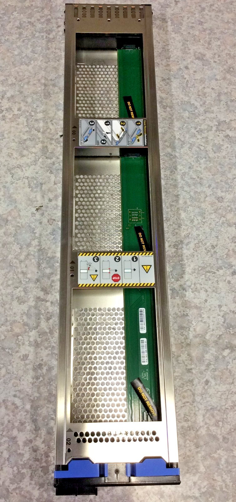 Dell EMC Isilon Powerscale  3-Bay 3.5" LFF SATA Tray Caddy Sled 100-572-062-03