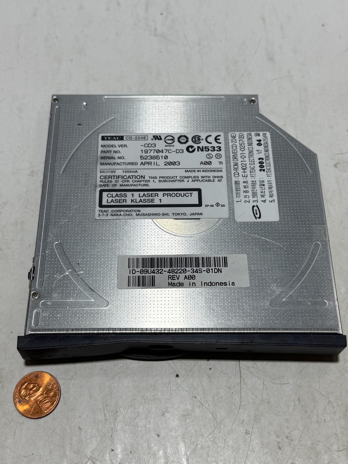 DELL 9U432 CD ROM DRIVE TEAC CD-224E P/N 1977047C-D3
