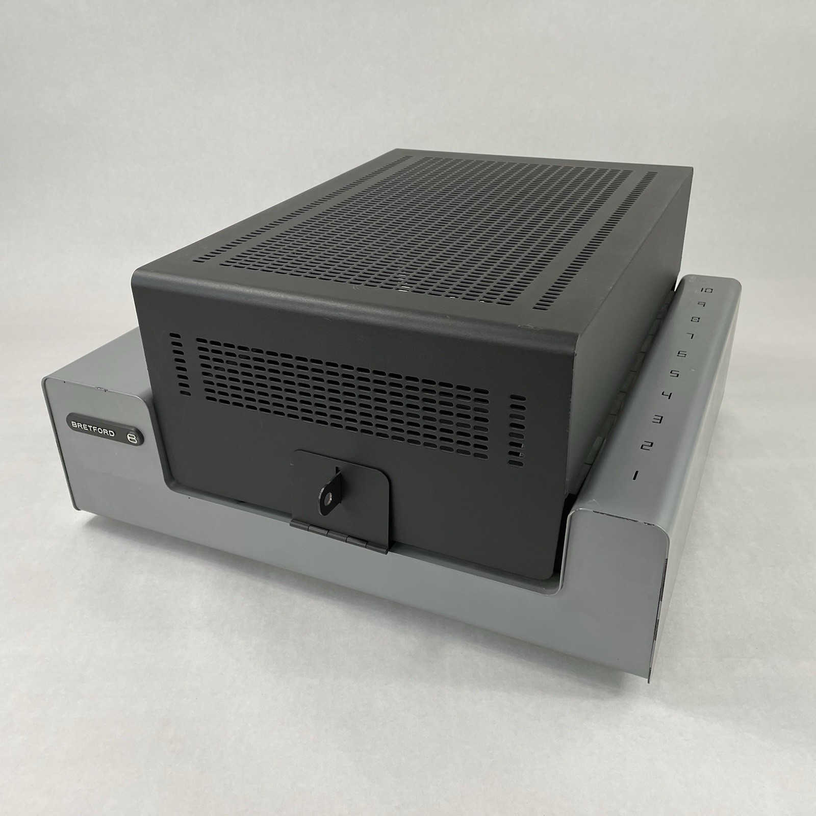 Bretford HB717LL/A PowerSync Tray for Apple iPad 30 Pin Charging Dock
