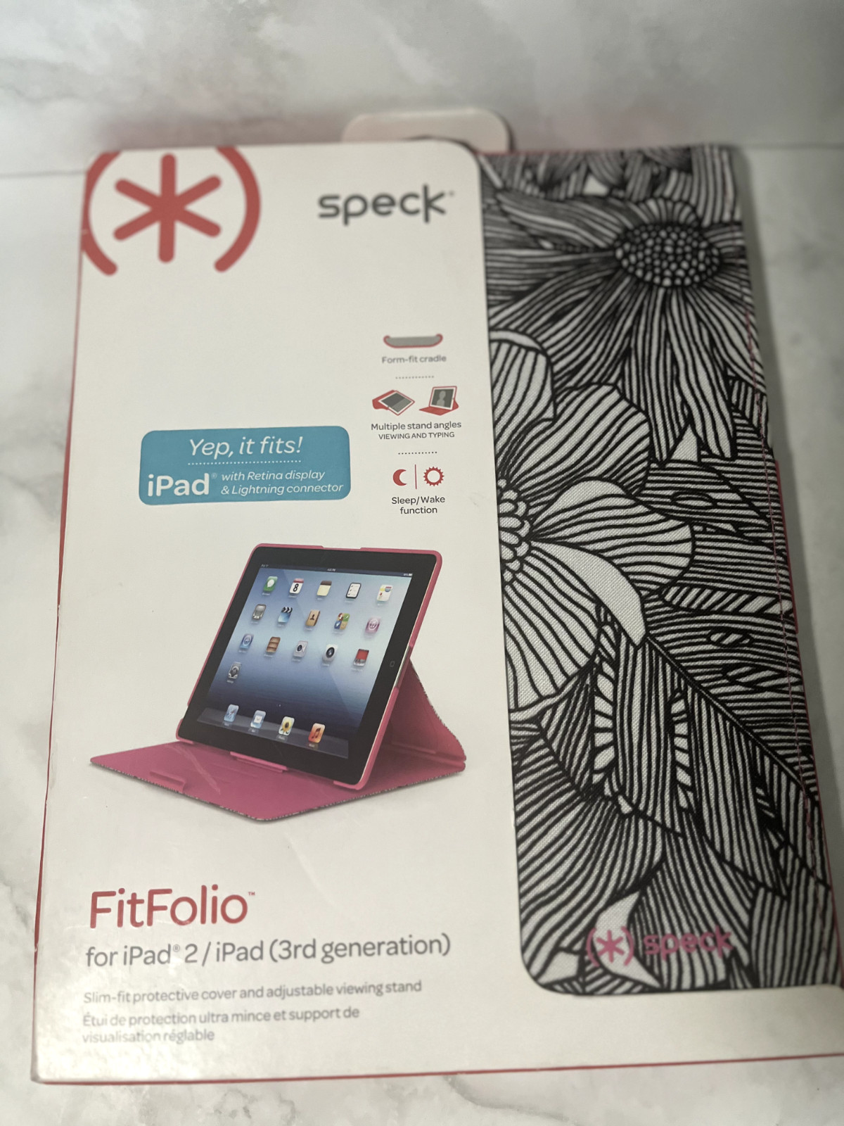 Speck FitFolio for IPad 2 and 3rd generation Black & White Floral Art
