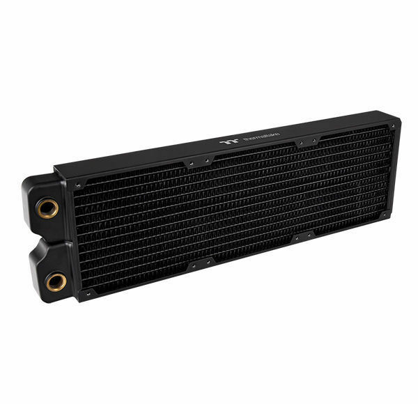 Thermaltake CL-W237-CU00BL-A Pacific CLM360 Radiator