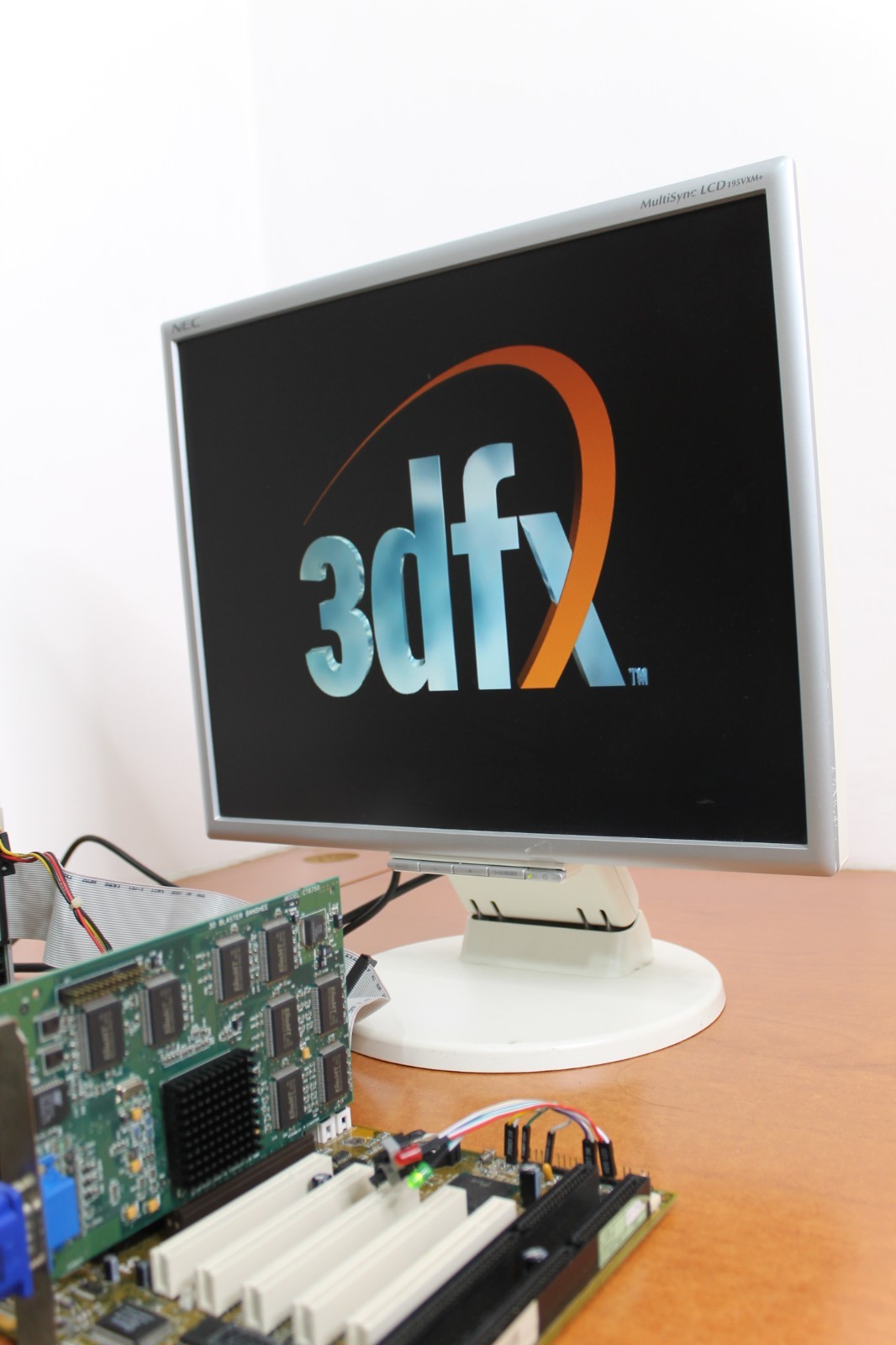 Retrocomputer - 3dfx Creative 3D Blaster Banshee 16Mb (SGRAM ) AGP2X CT6750