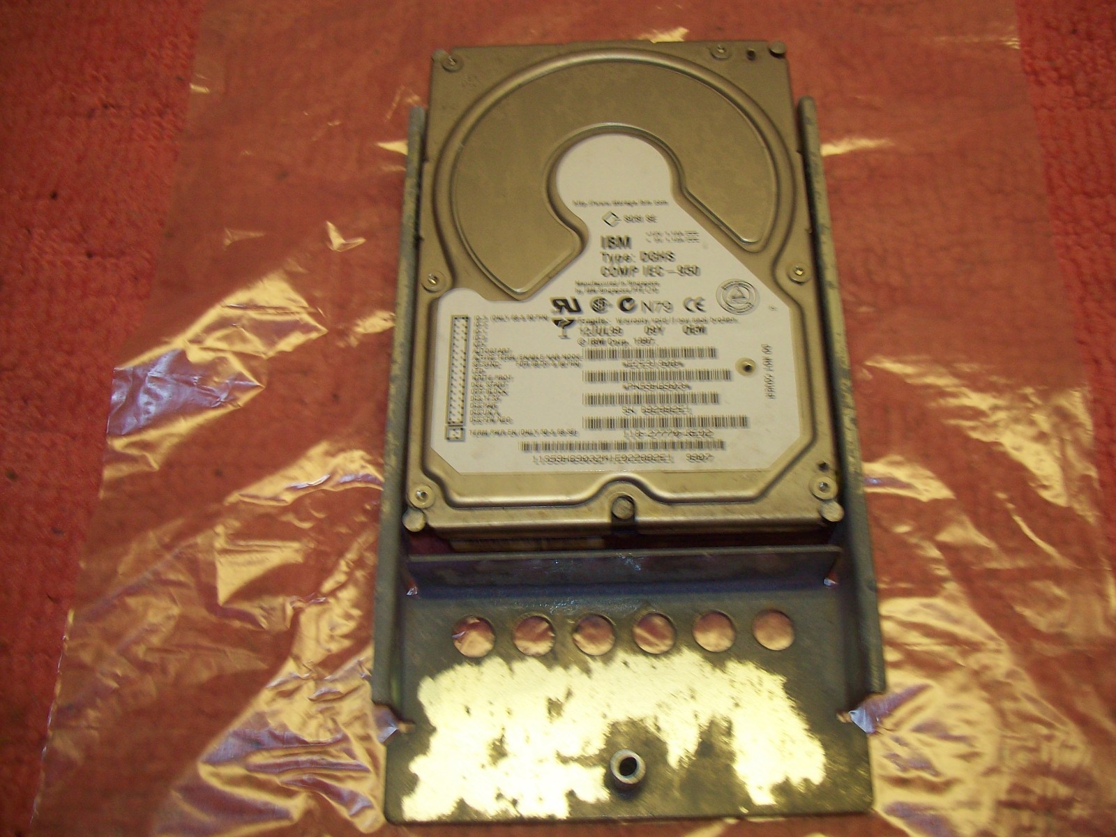 IBM DGHS COMP IEC-950 Hard Disk Drive HDD (09Y) Silver for Desktop PC / Server