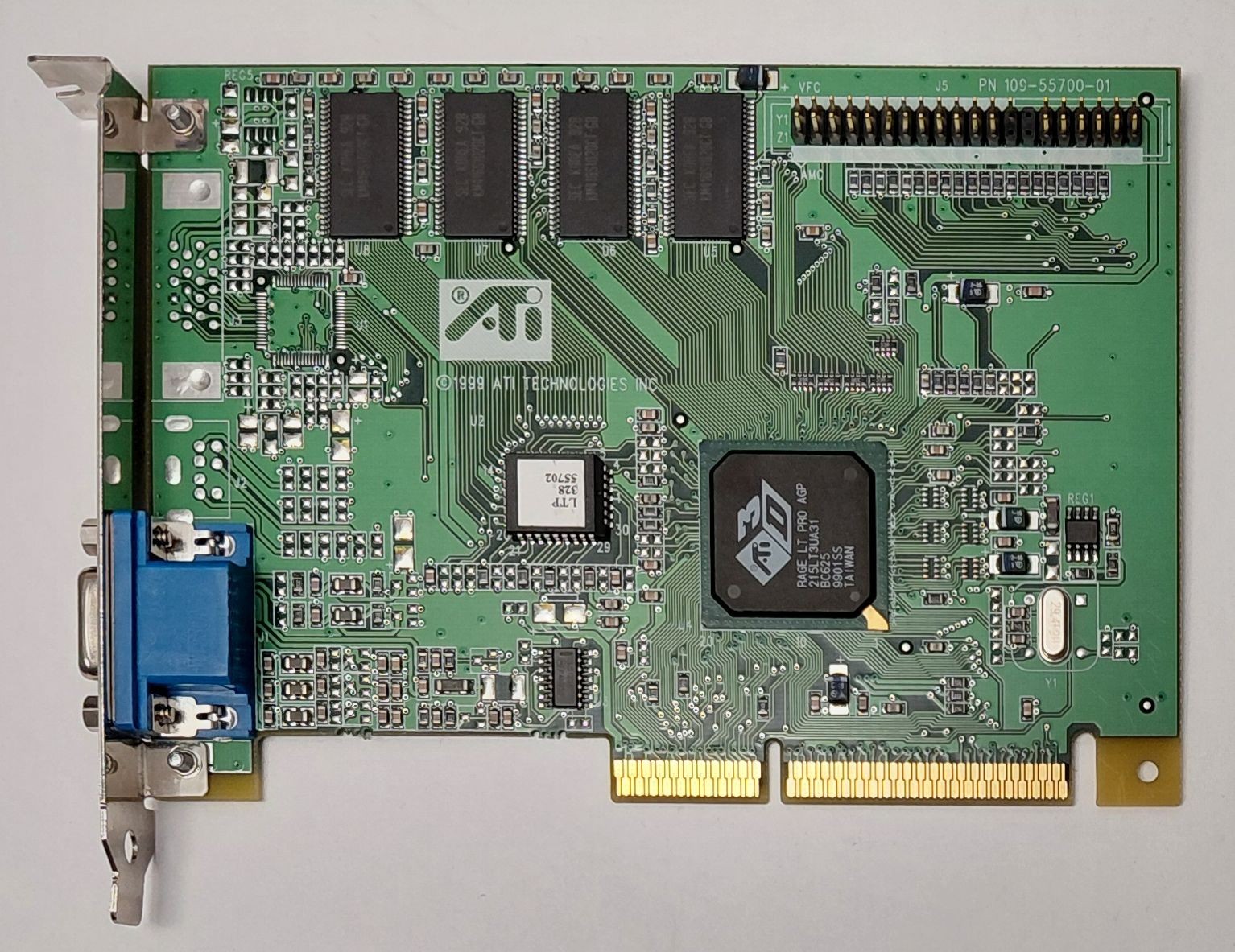 ATI XPERT@Work 98 AGP Graphics Card (ATI 3D Rage LT Pro AGP, 8MB, Retro, 1999)