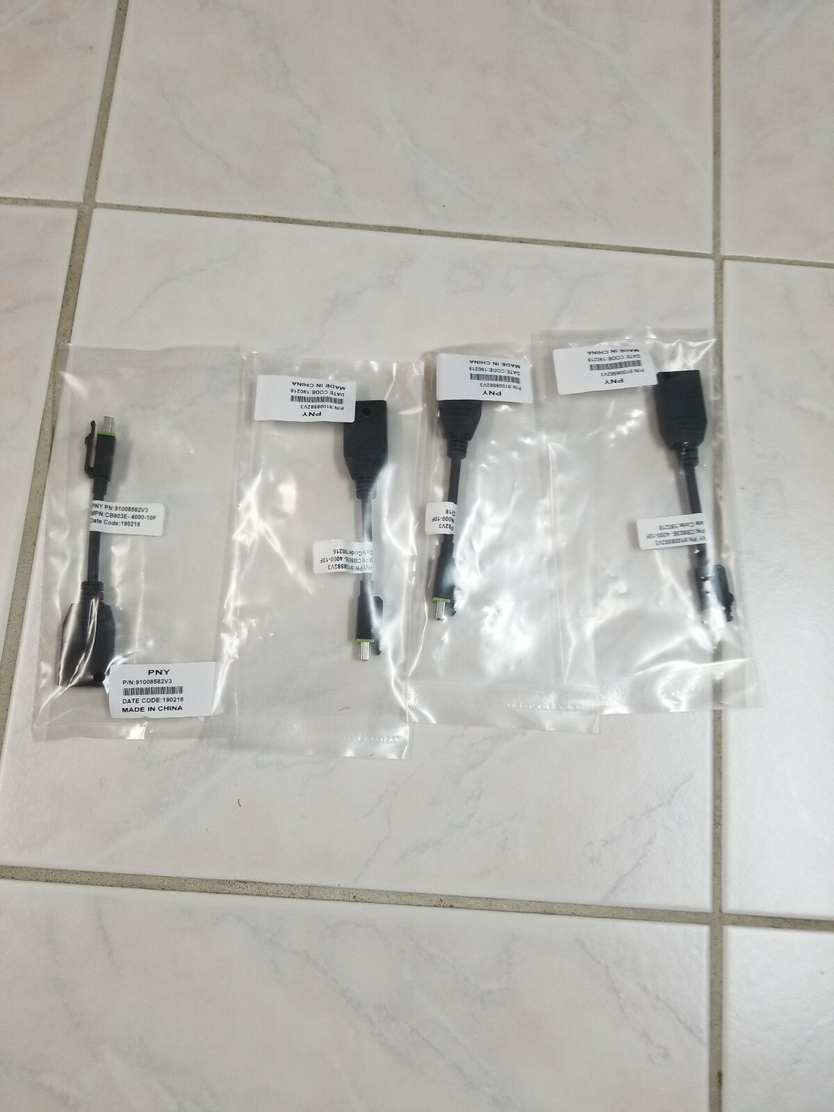 Pny Display port to Mini Display port adapters/thunderport 2, 4 pieces 