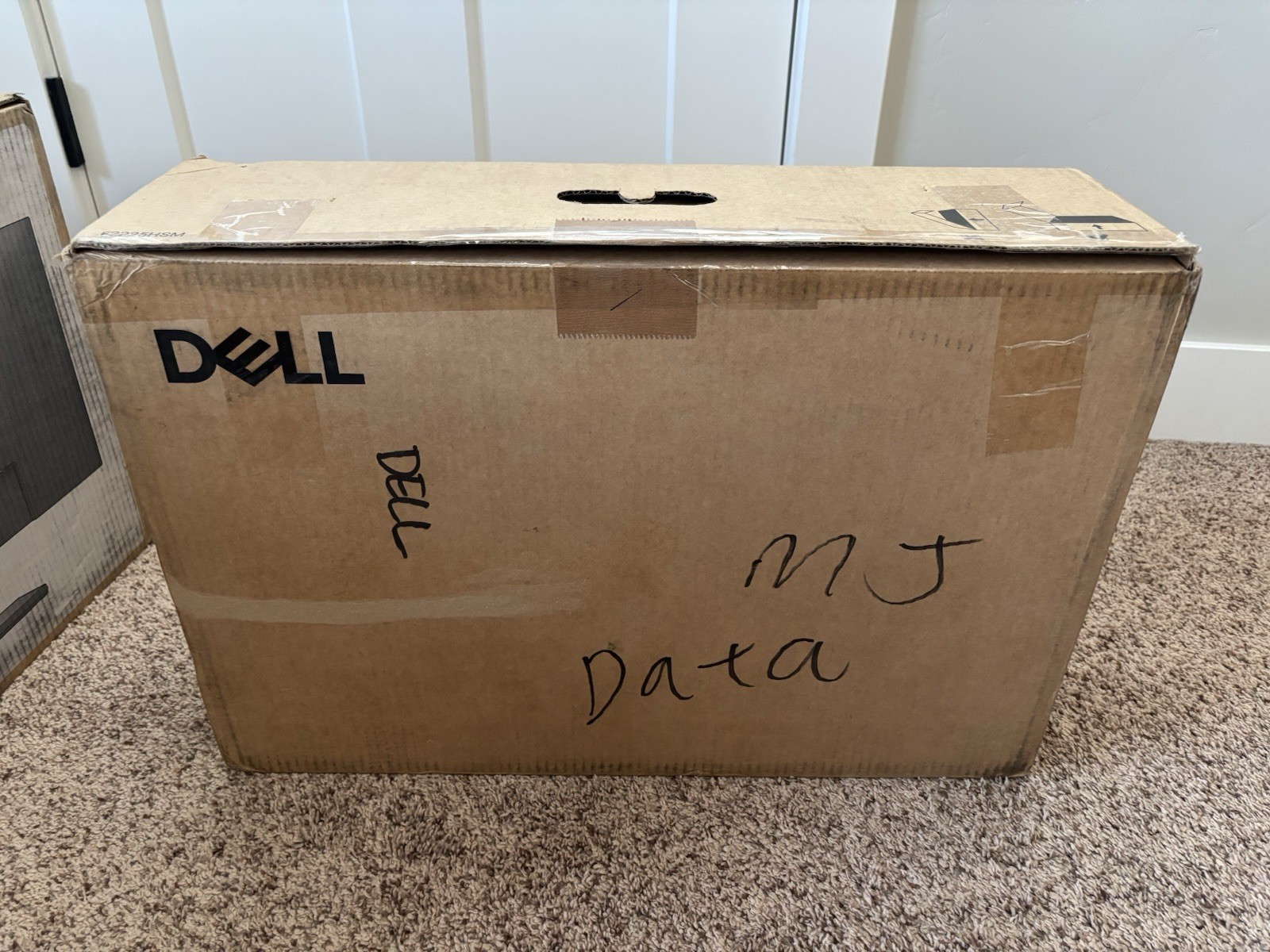 Dell Pro 22 Adjustable Stand Monitor - E2225HSM