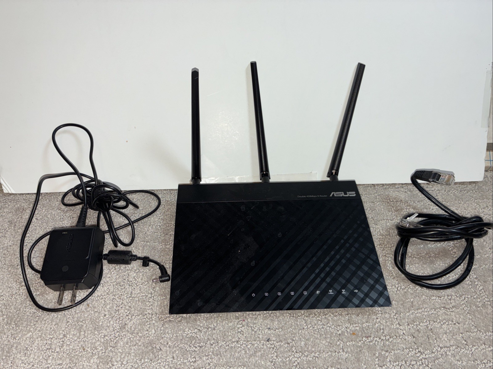 ASUS Dark Knight RT-N66R Gigabit Dual Band 450 Mbps Wireless Router Not Tested