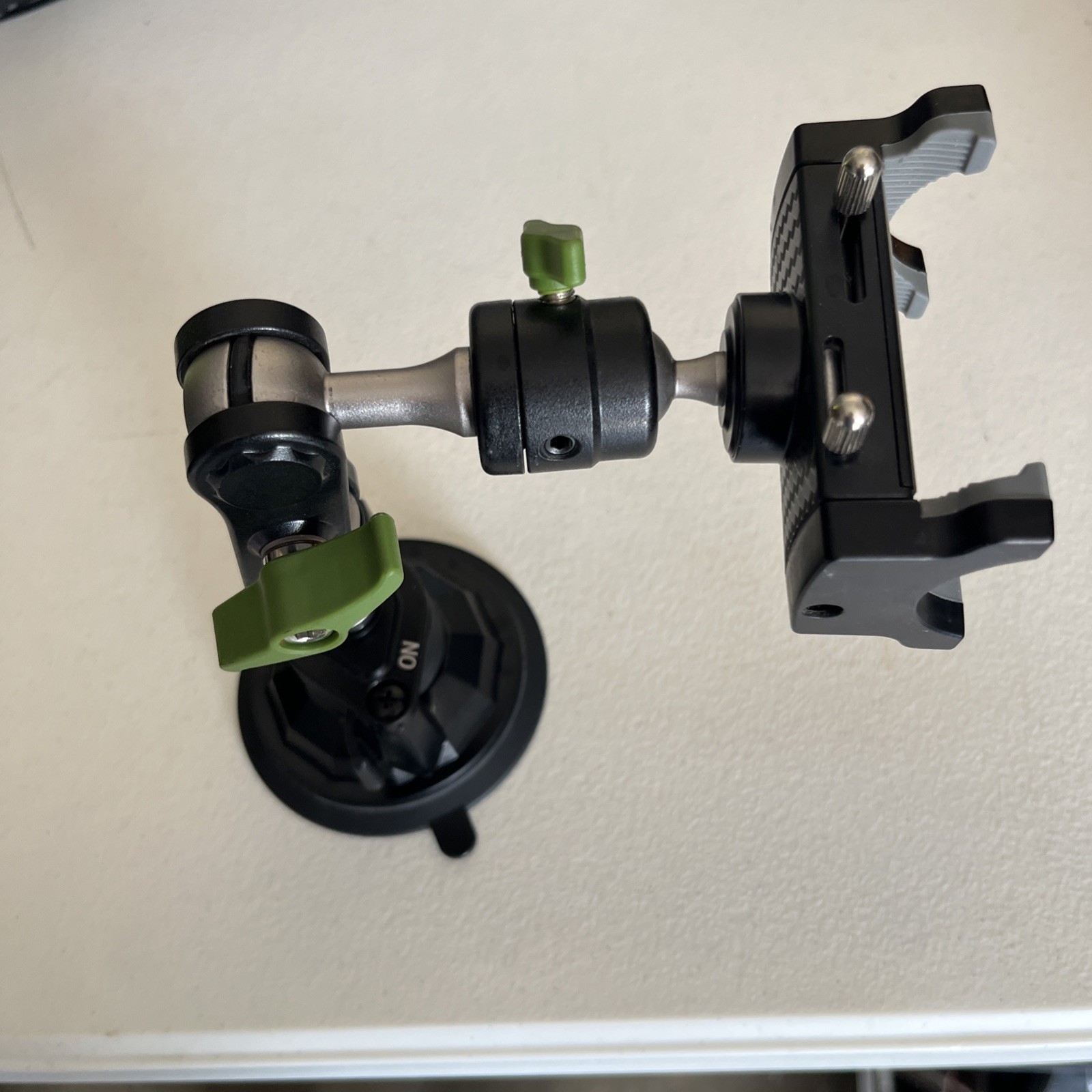Lanparte 360° Rotation Ball Head Sucker Car Mount Arm Holders for Phone