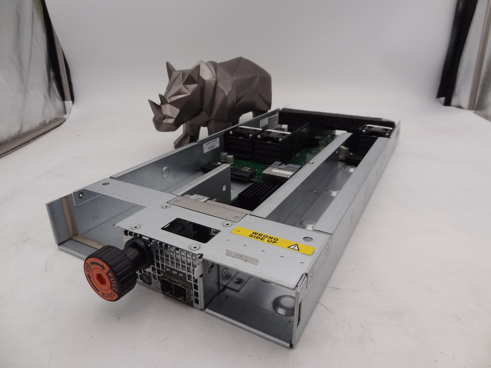 EMC 042-009-699 VNX5600 Battery/PS Chassis