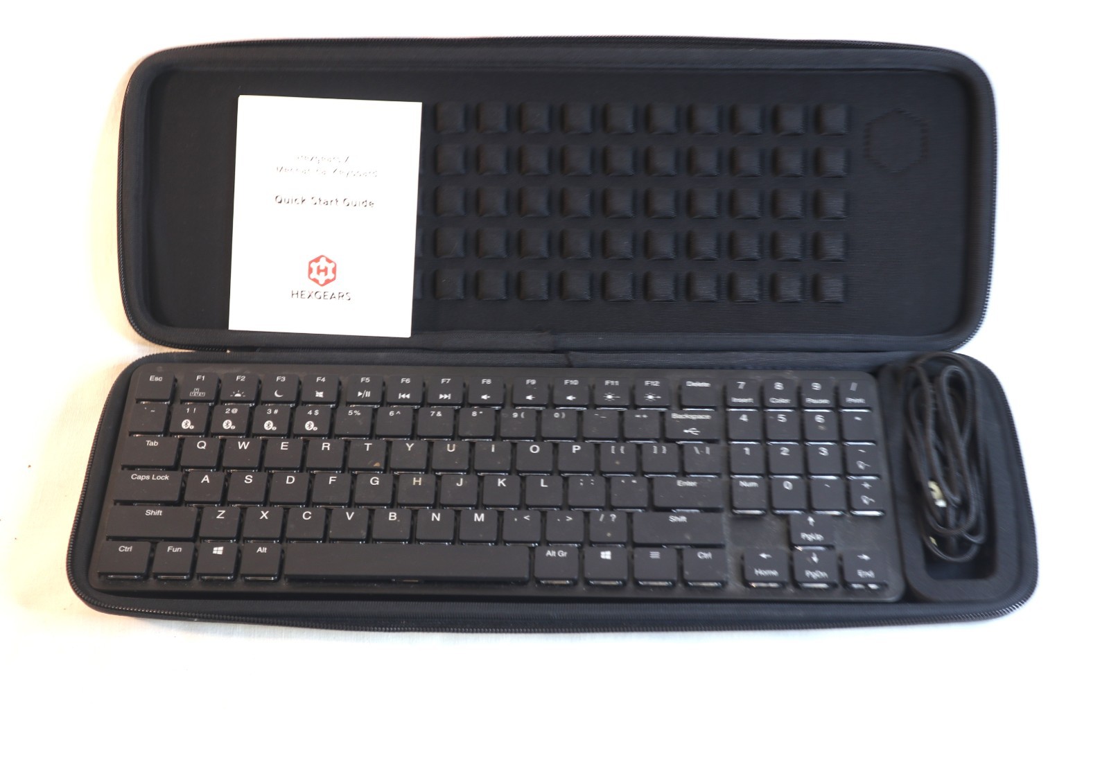Hexgears X-1 Mechanical Keyboard RGB Bluetooth USB-C w/ Case